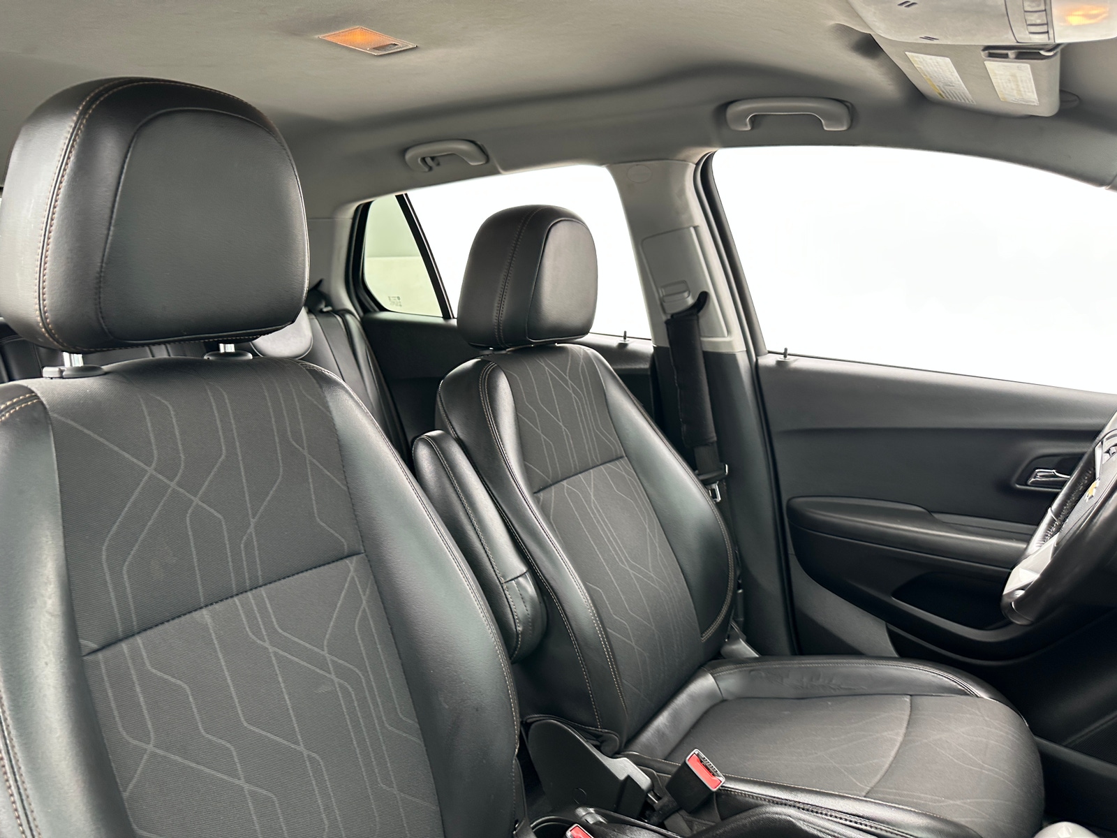 Thumbnail: 2020 Chevrolet Trax - 2