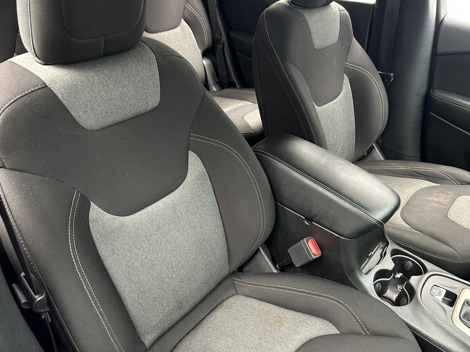 Thumbnail: 2018 Jeep Cherokee - 2