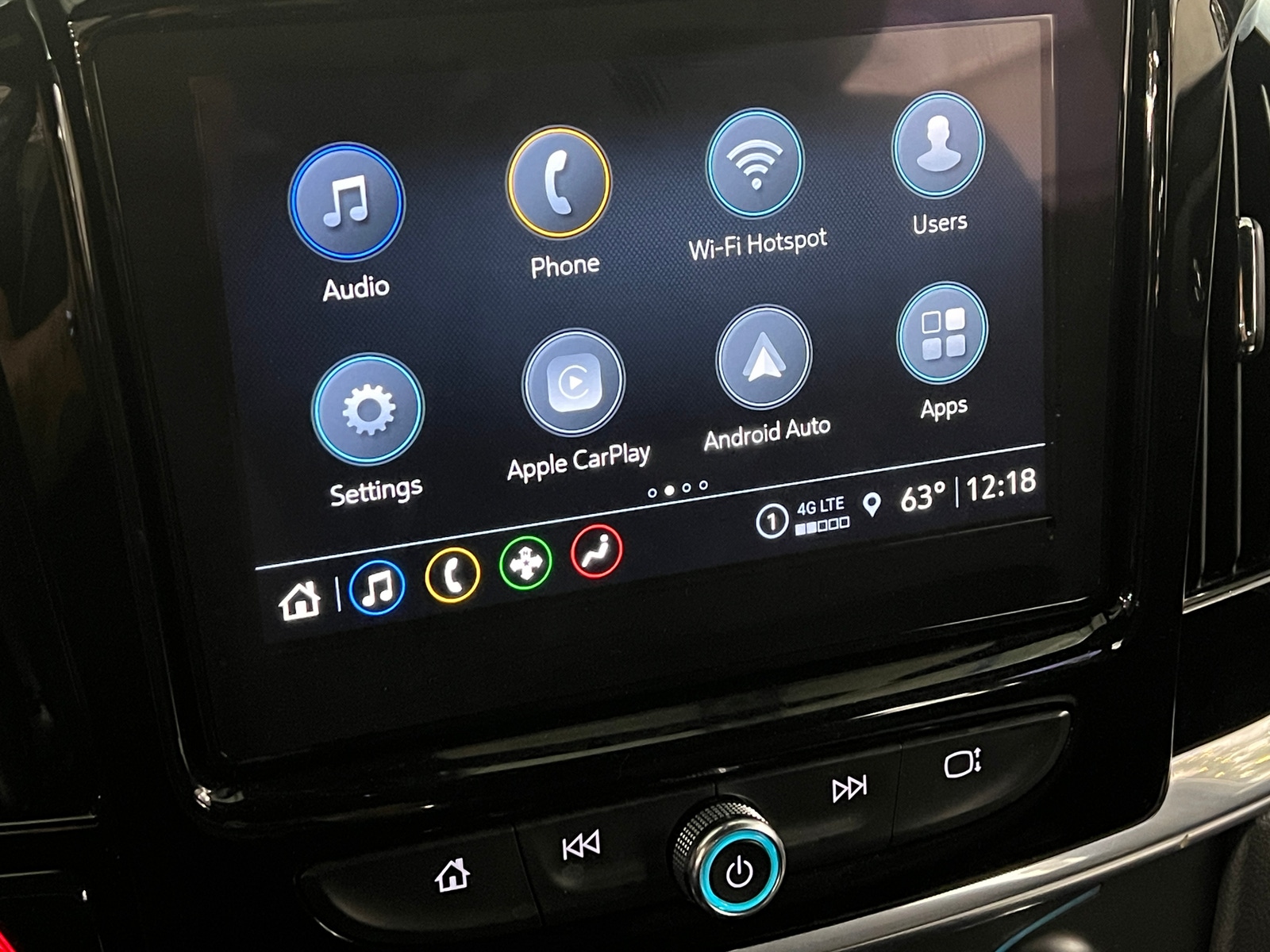 Thumbnail: 2023 Chevrolet Traverse - 3