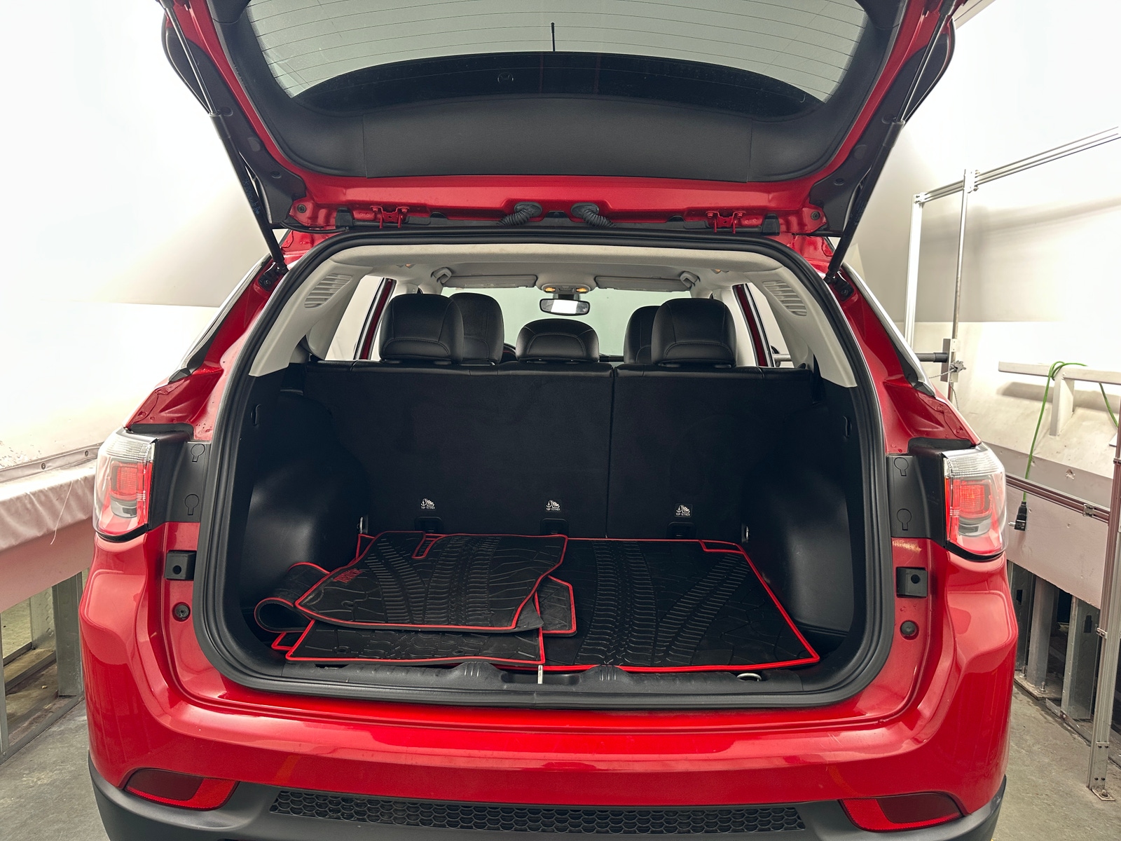 Thumbnail: 2019 Jeep Compass - 6