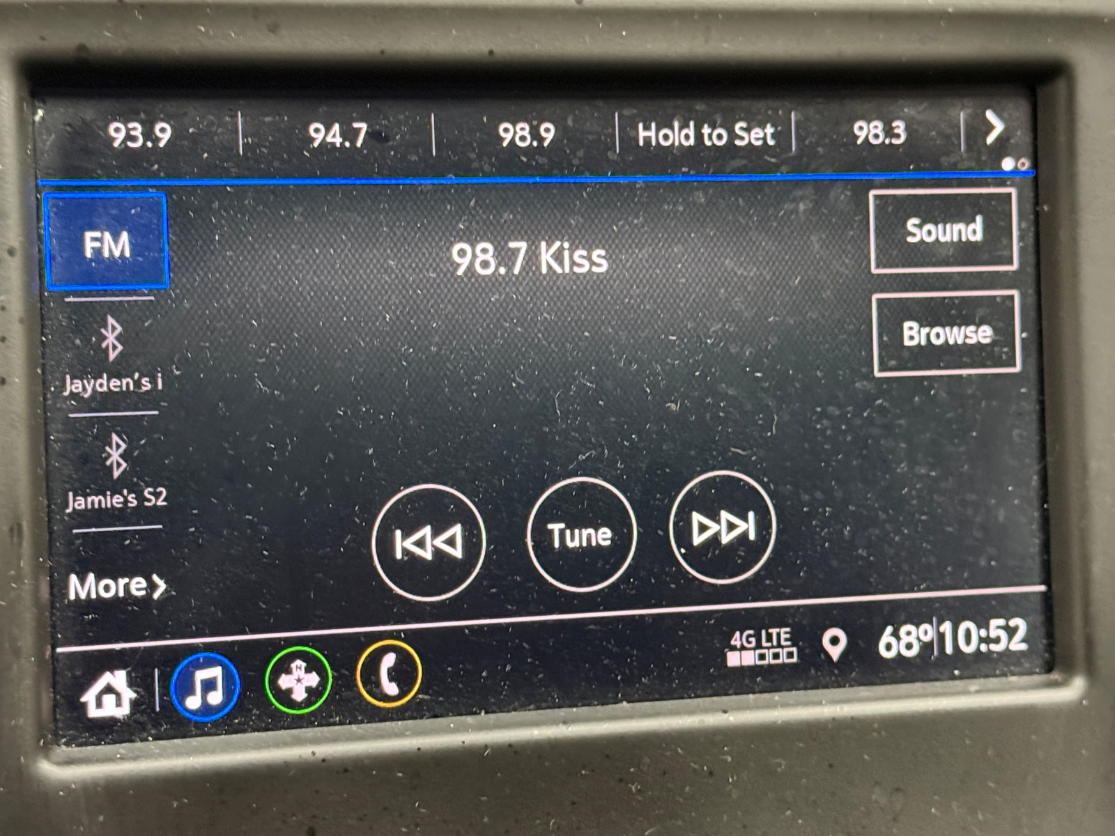 Thumbnail: 2021 Chevrolet Equinox - 4