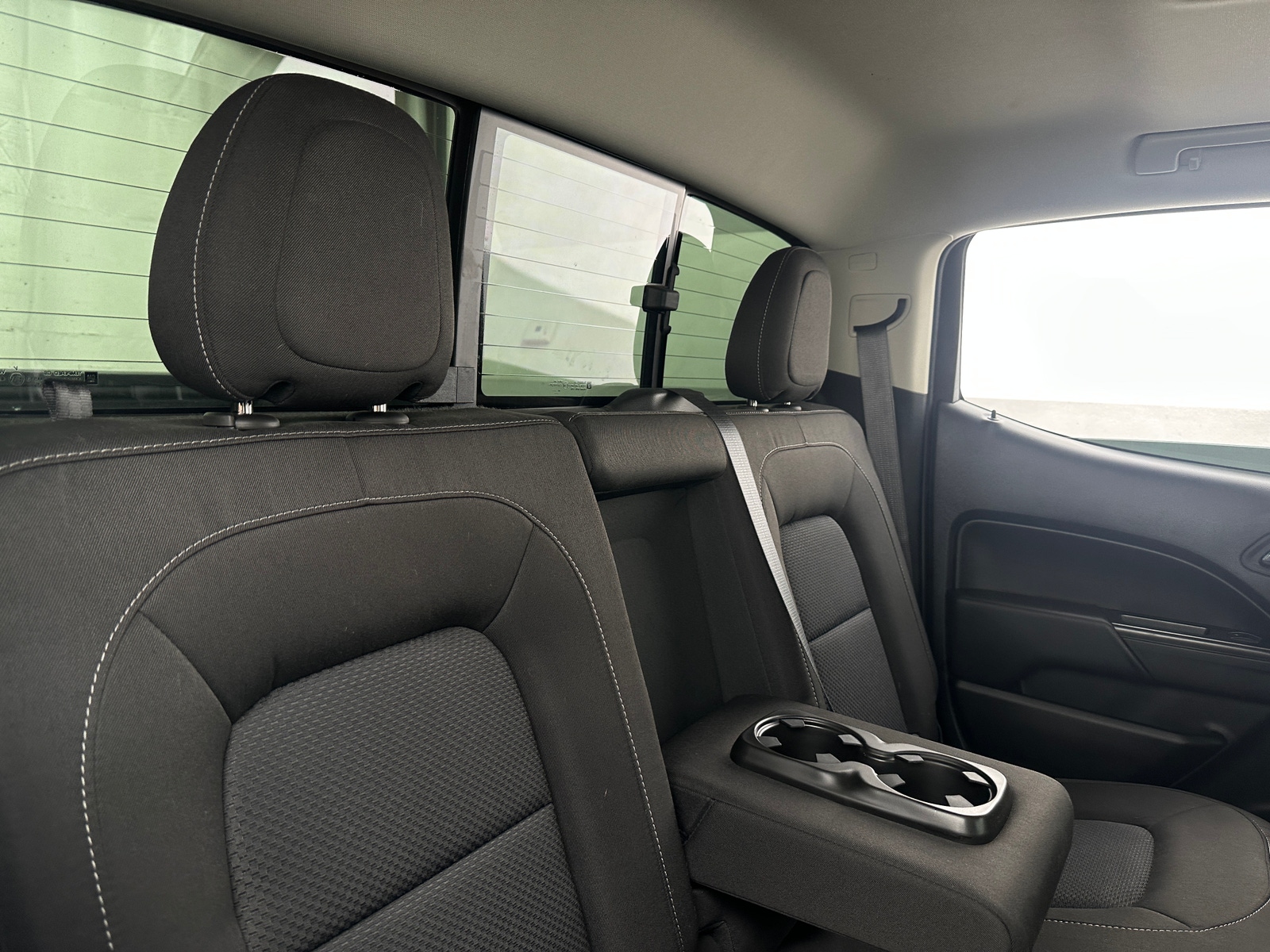 Thumbnail: 2022 Chevrolet Colorado - 6