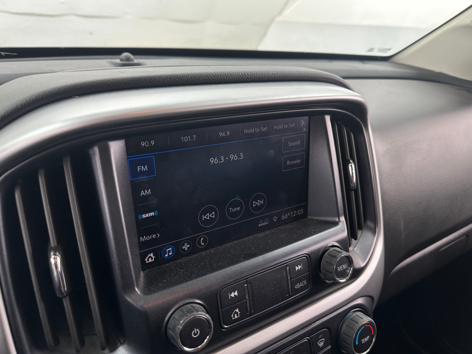 Thumbnail: 2022 Chevrolet Colorado - 4