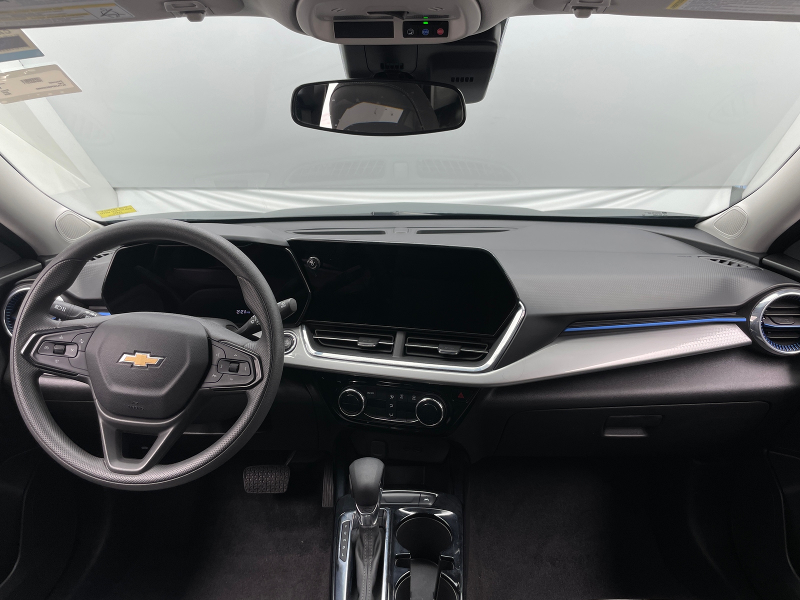 Thumbnail: 2025 Chevrolet Trax - 3