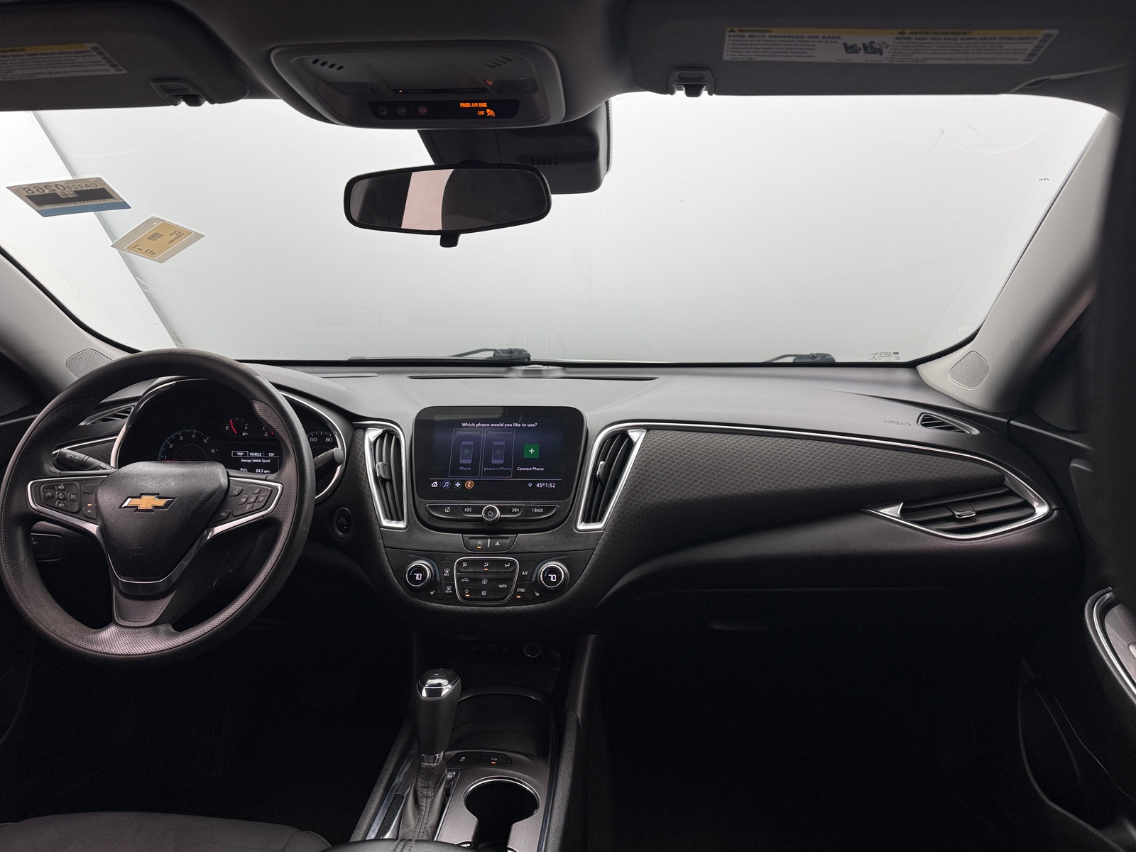 Thumbnail: 2020 Chevrolet Malibu - 3