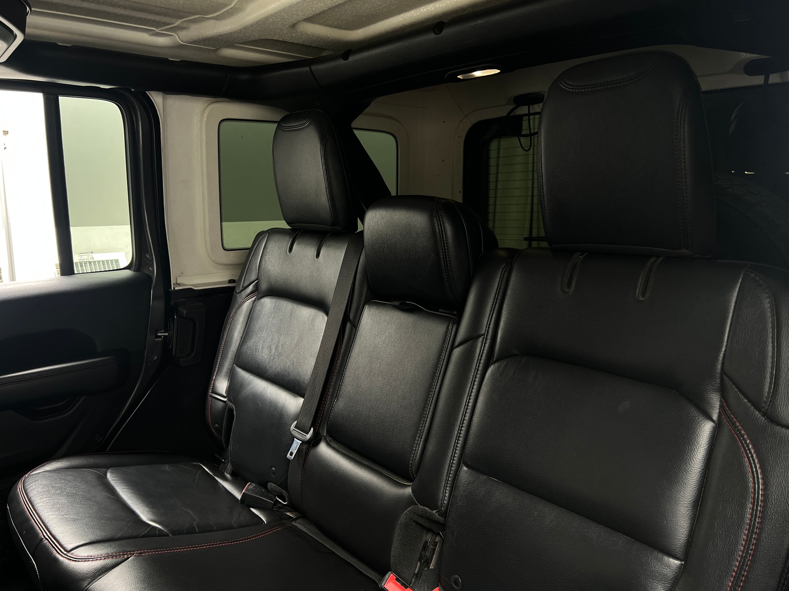 Thumbnail: 2018 Jeep Wrangler - 5