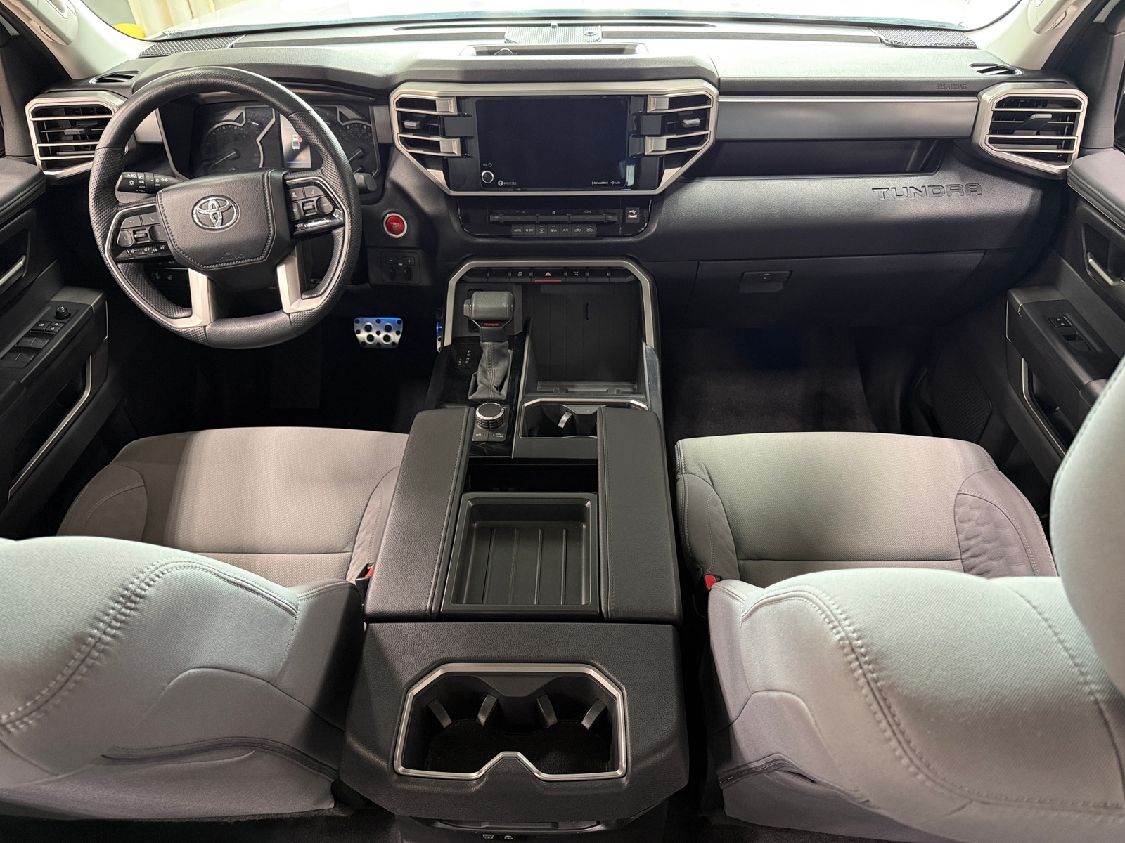 Thumbnail: 2024 Toyota Tundra - 3