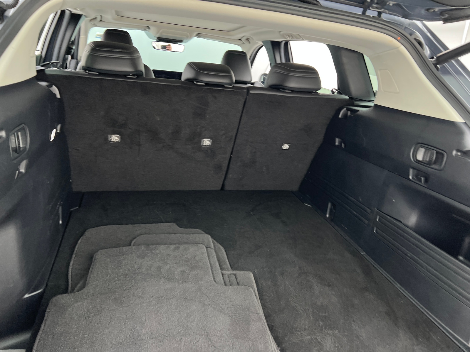 Thumbnail: 2025 Mazda CX-50 - 6