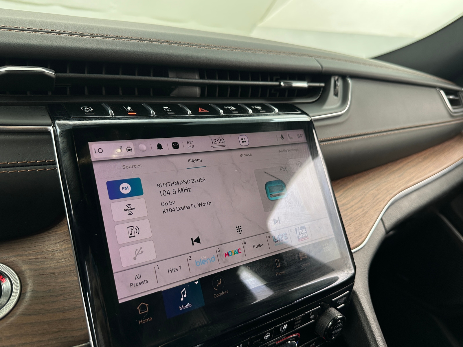 Thumbnail: 2022 Jeep Grand Cherokee - 3