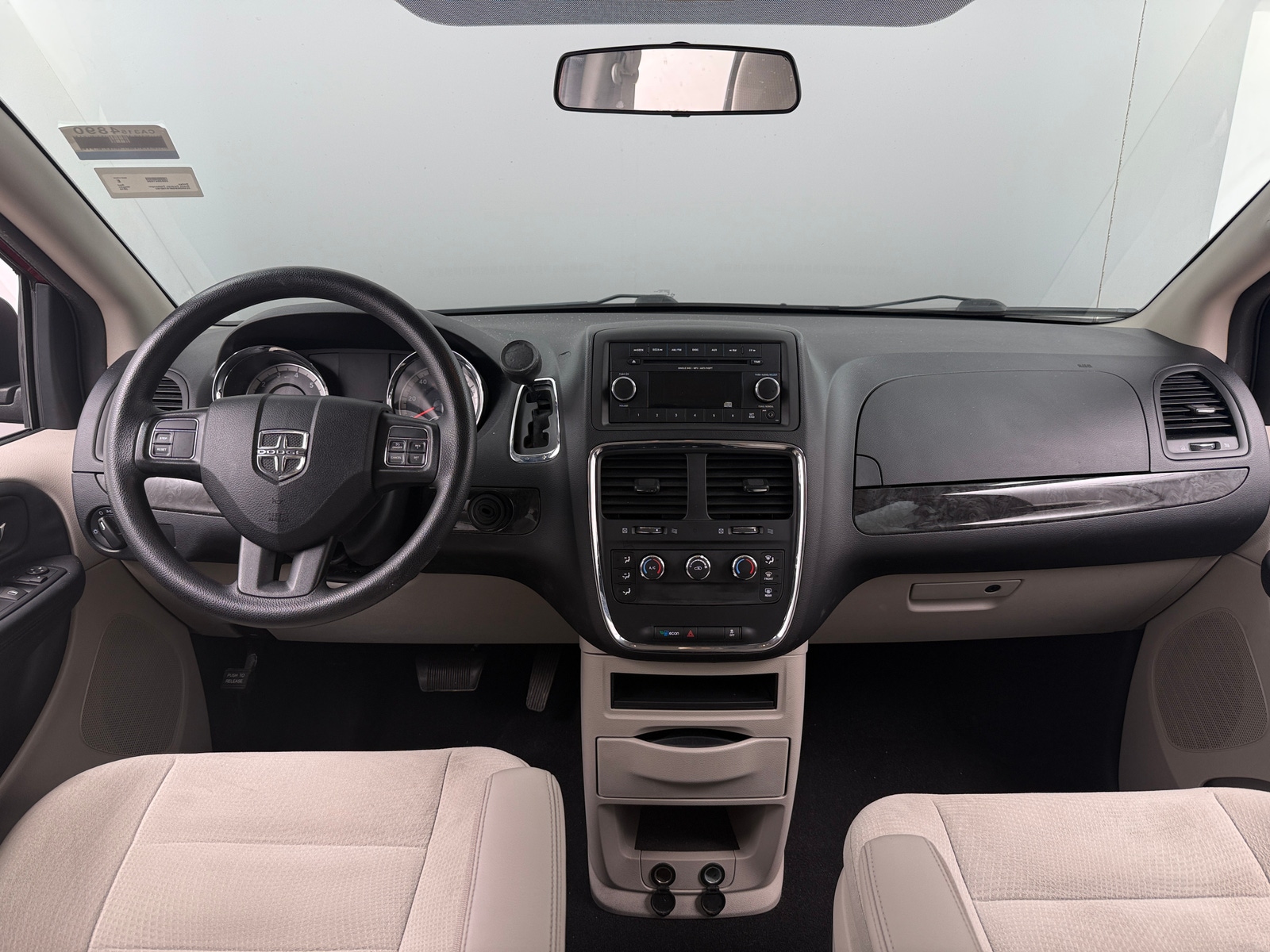 Thumbnail: 2015 Dodge Grand Caravan - 3