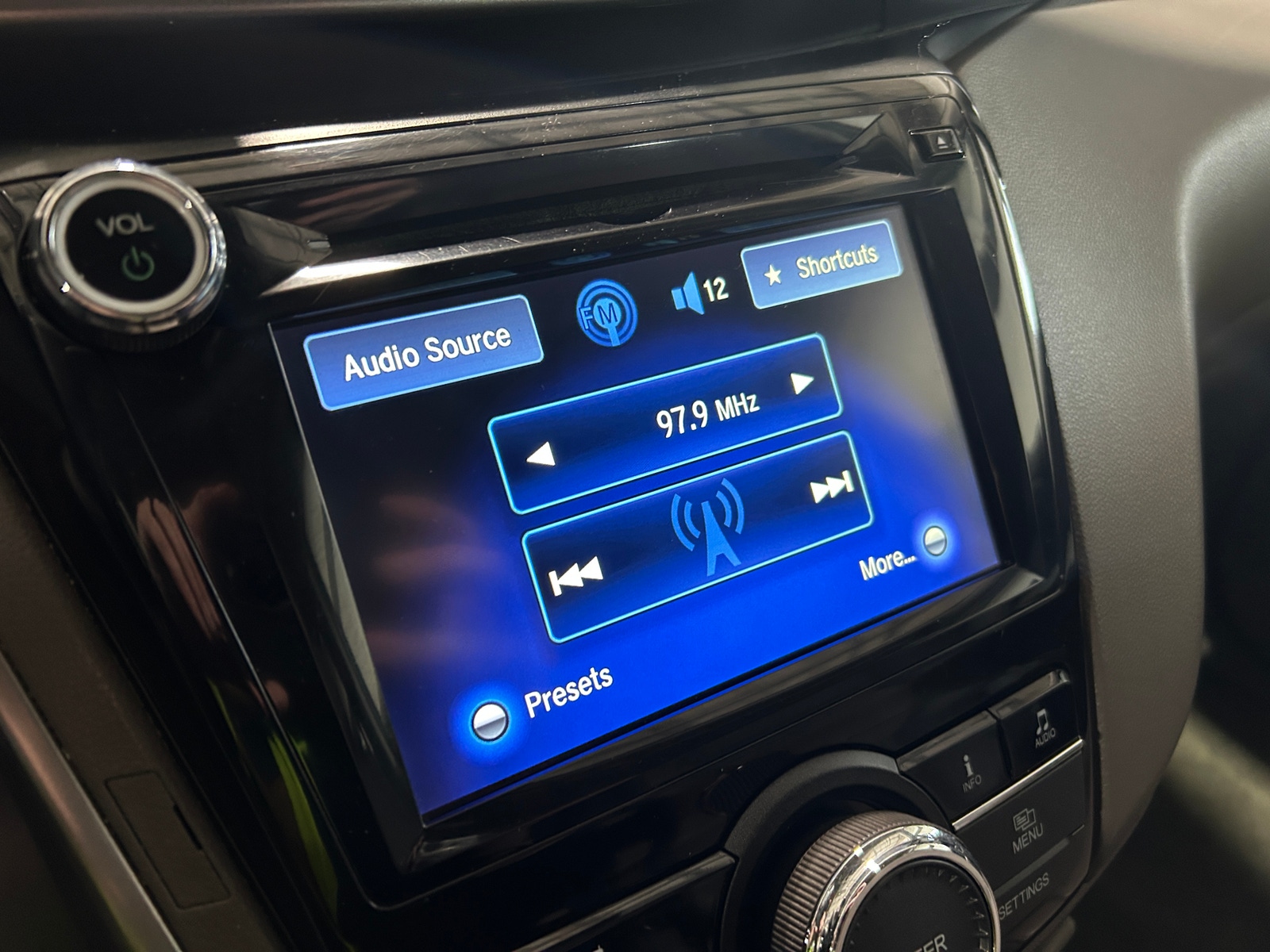 Thumbnail: 2014 Honda Odyssey - 3