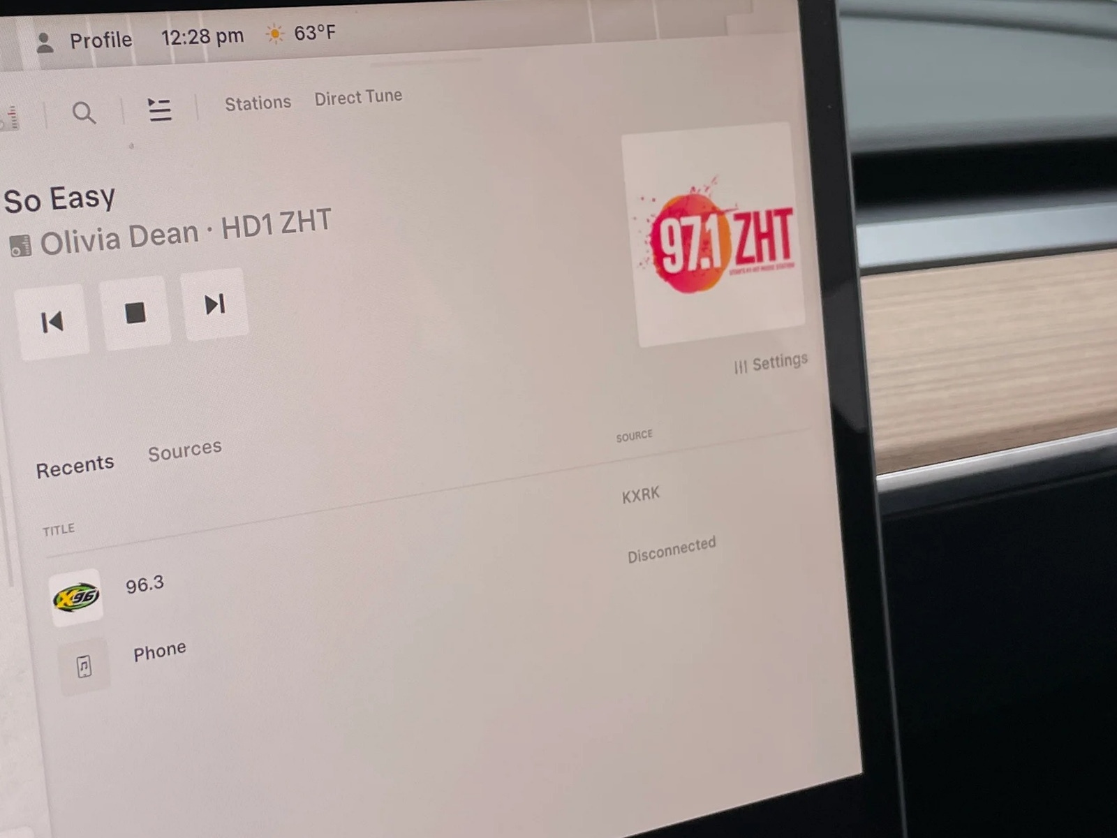 Thumbnail: 2023 Tesla Model 3 - 3