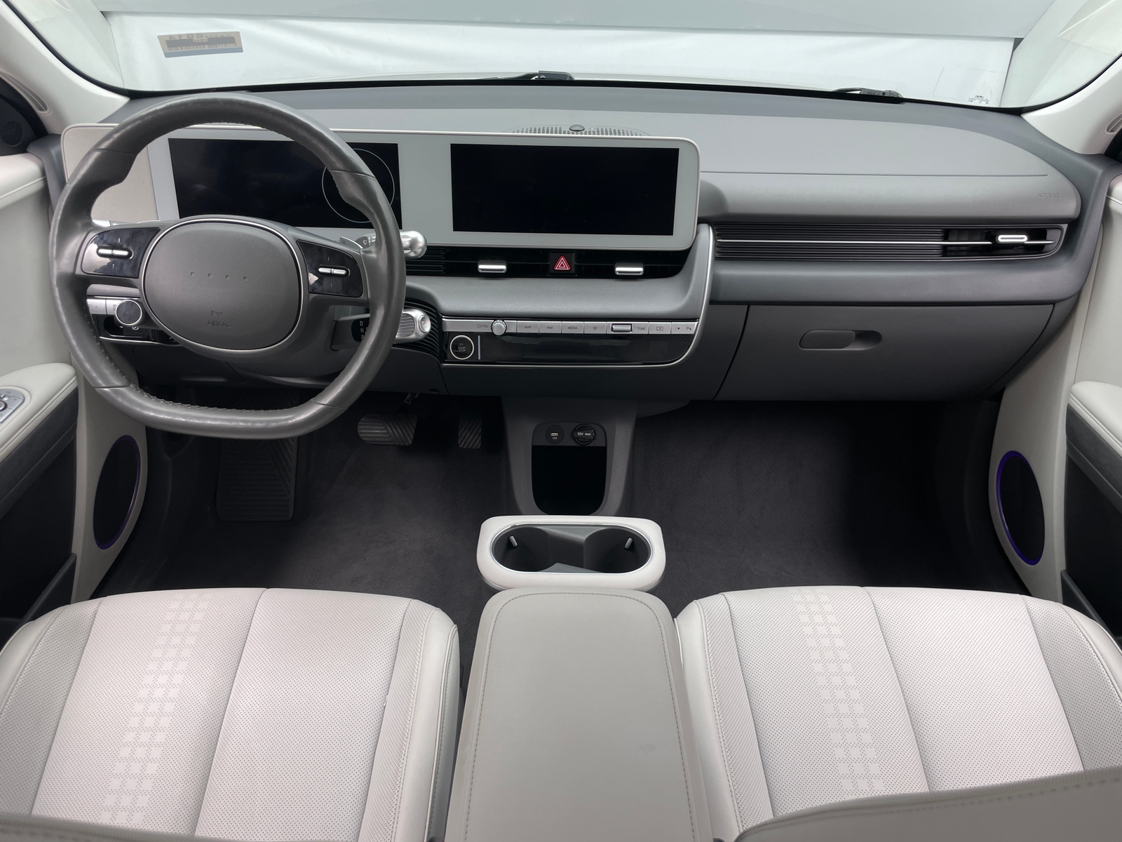 Thumbnail: 2022 Hyundai Ioniq 5 - 2