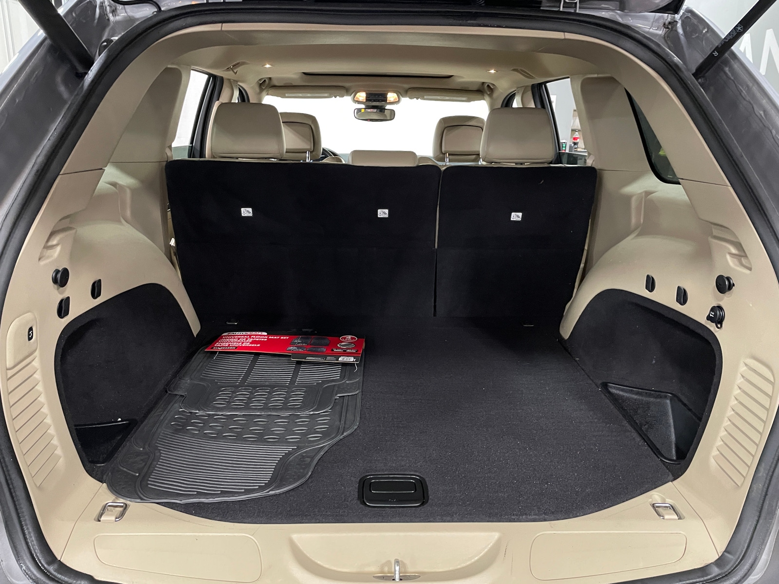 Thumbnail: 2020 Jeep Grand Cherokee - 6