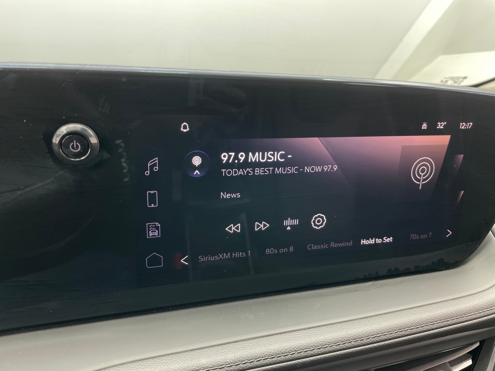 Thumbnail: 2025 Buick Encore GX - 4