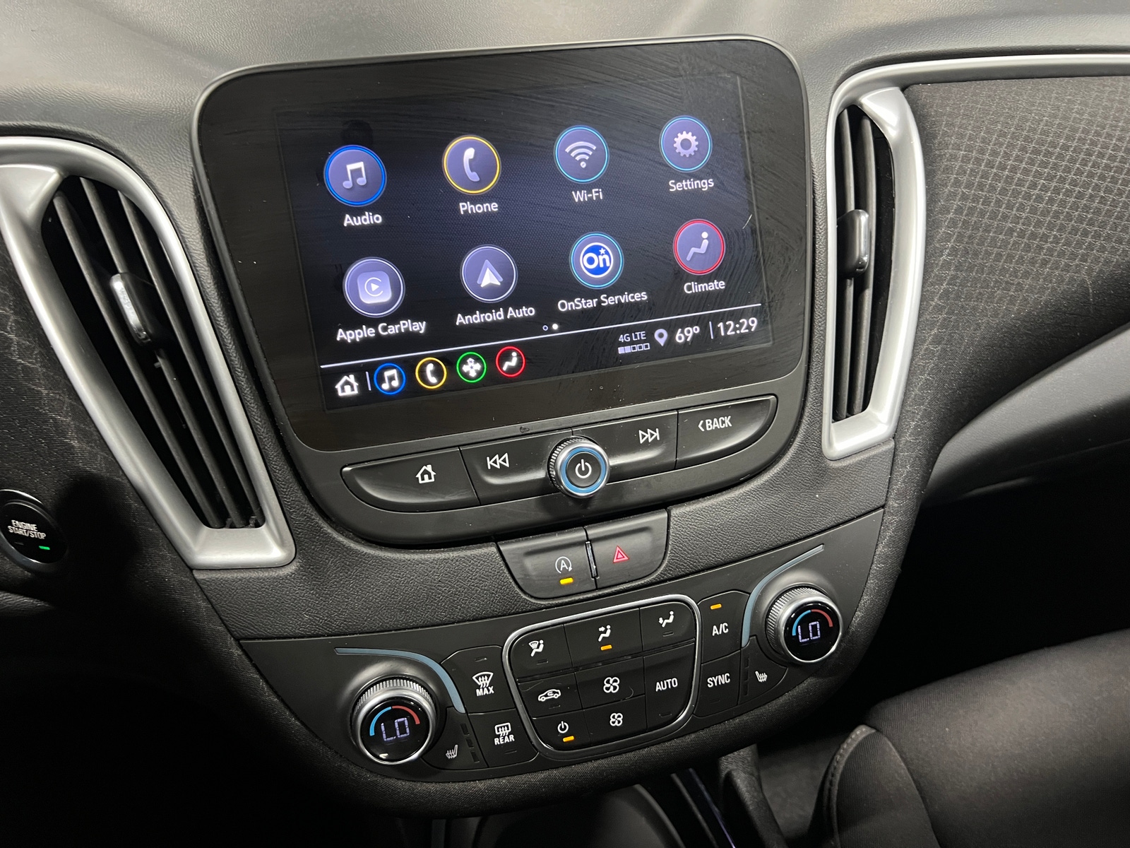 Thumbnail: 2024 Chevrolet Malibu - 4