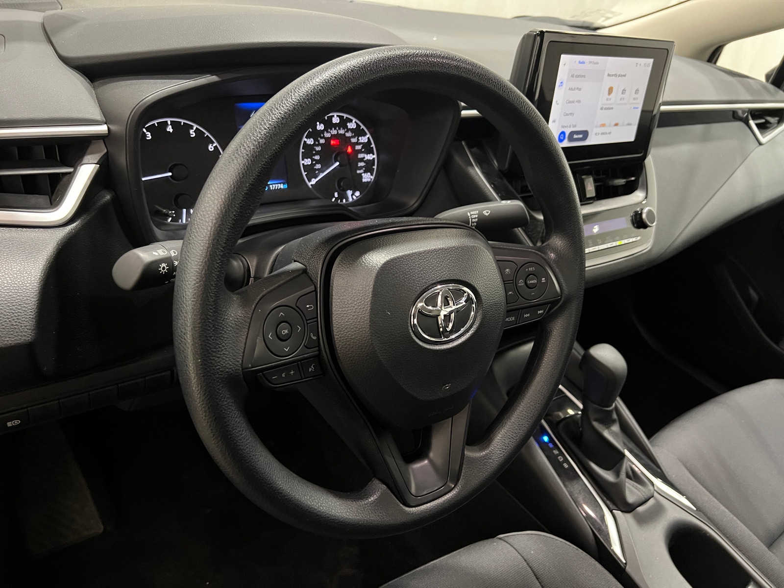 Thumbnail: 2025 Toyota Corolla - 5