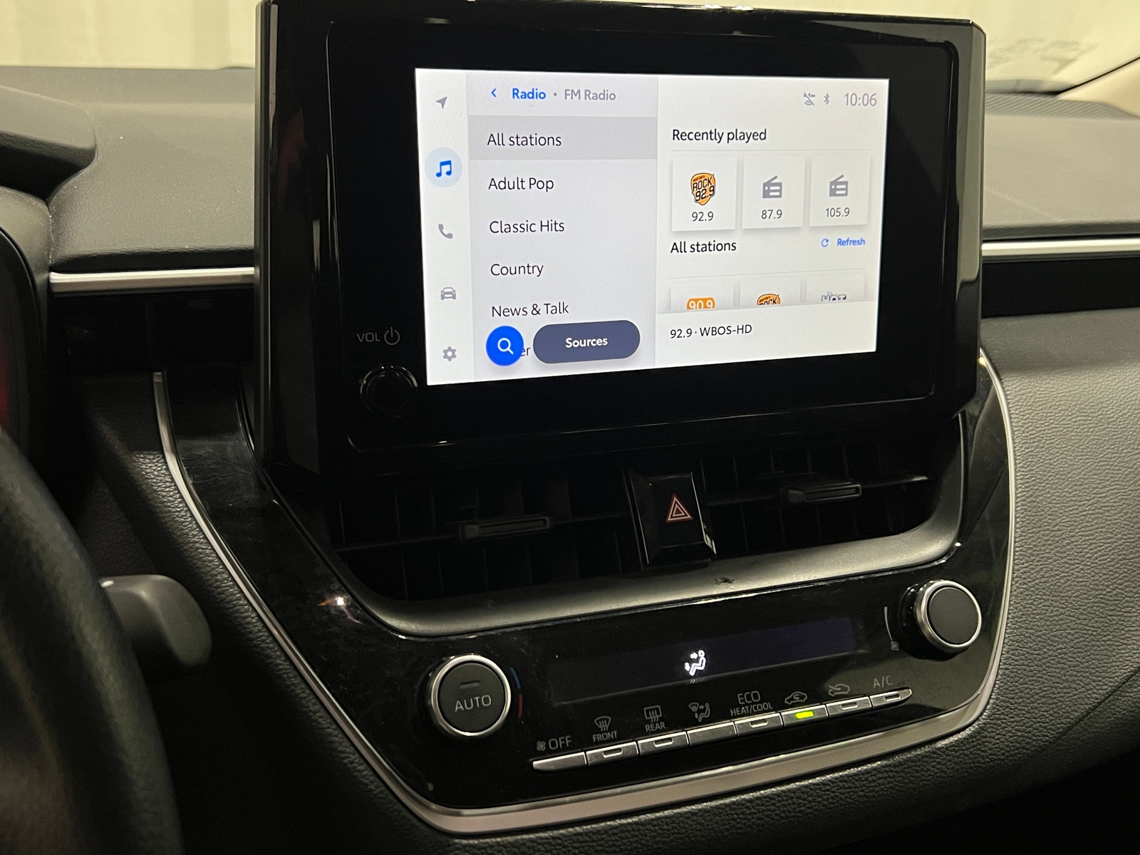 Thumbnail: 2025 Toyota Corolla - 4