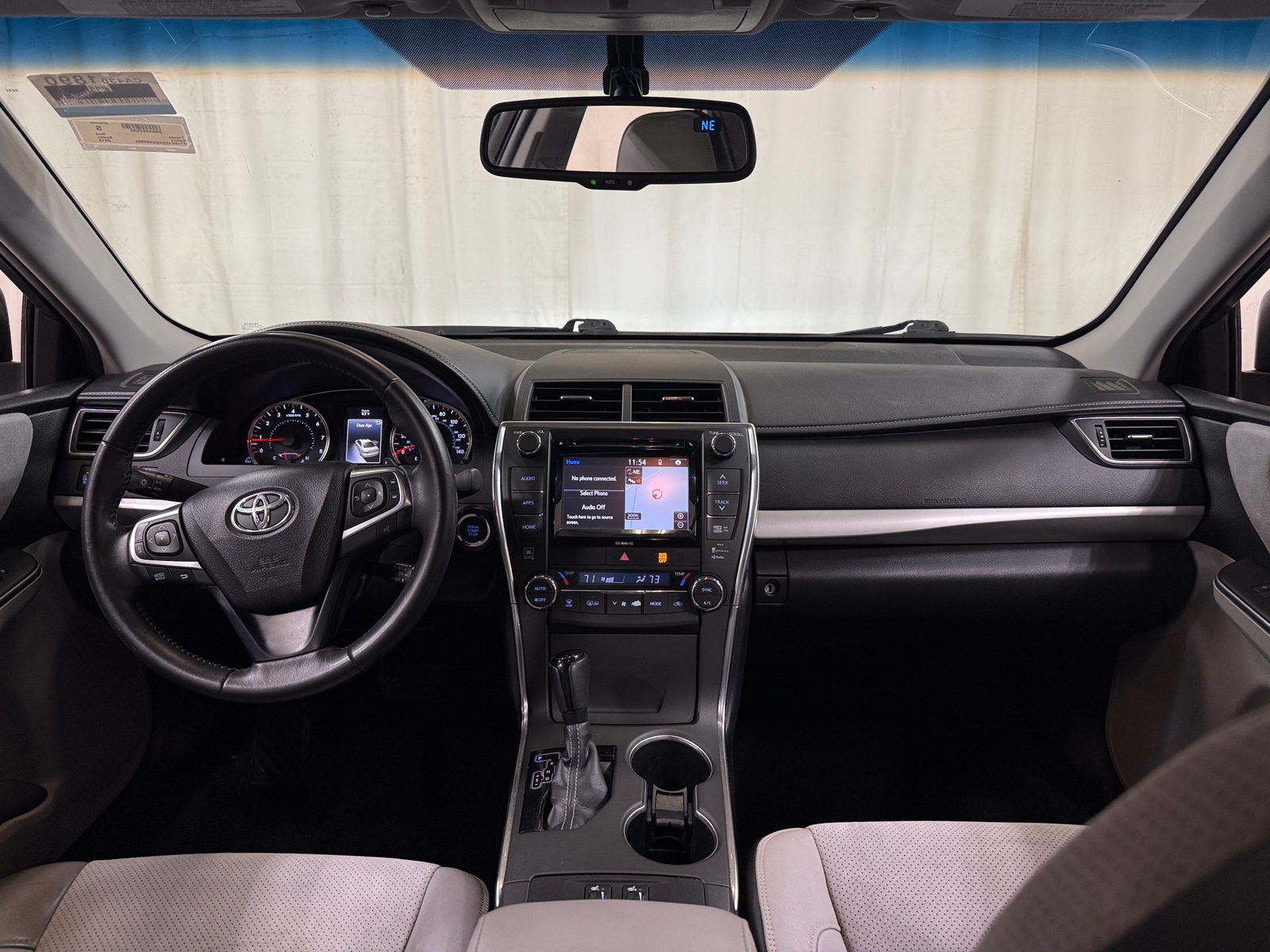 Thumbnail: 2016 Toyota Camry - 3