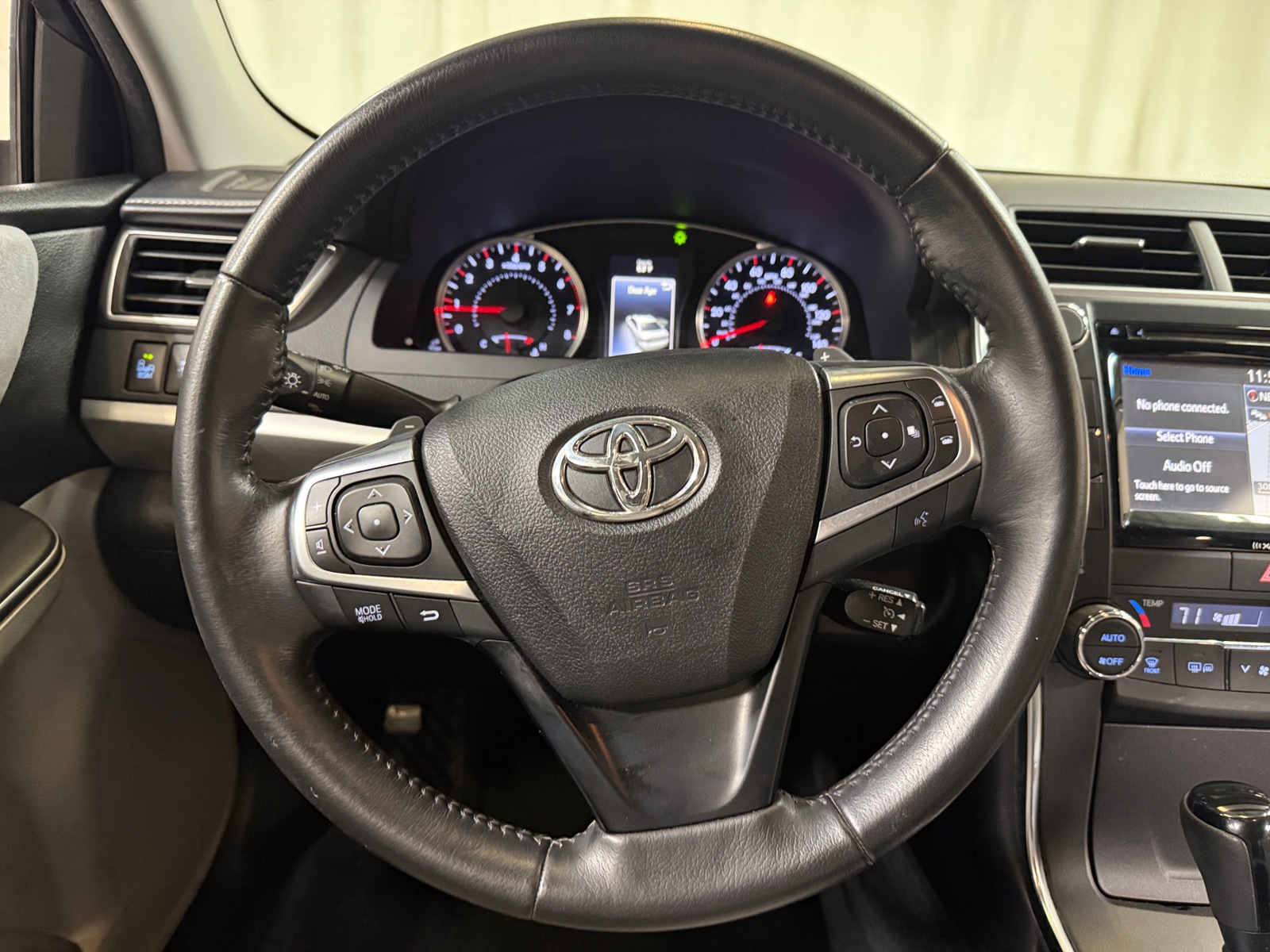 Thumbnail: 2016 Toyota Camry - 5