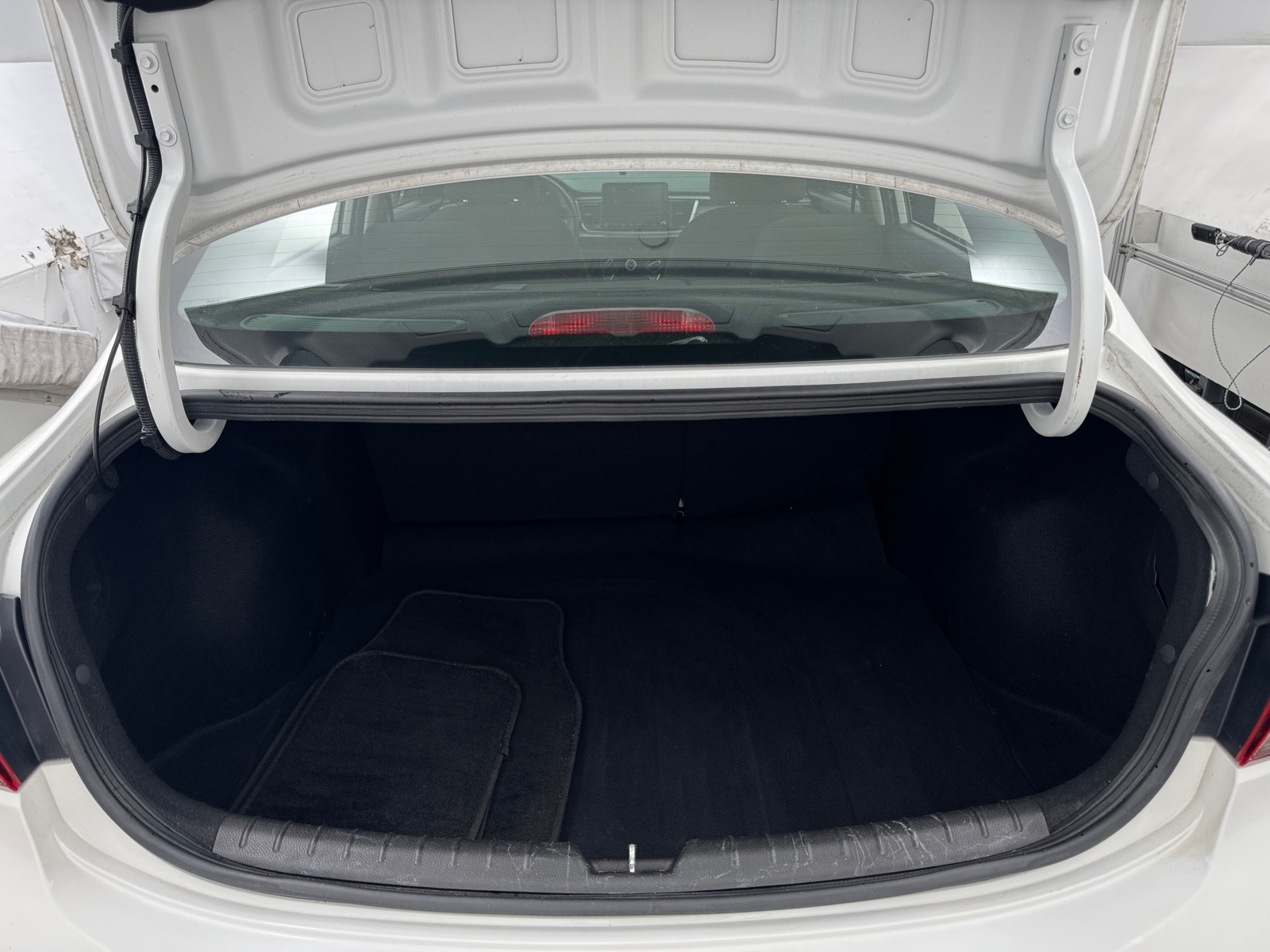 Thumbnail: 2022 Kia Rio - 7