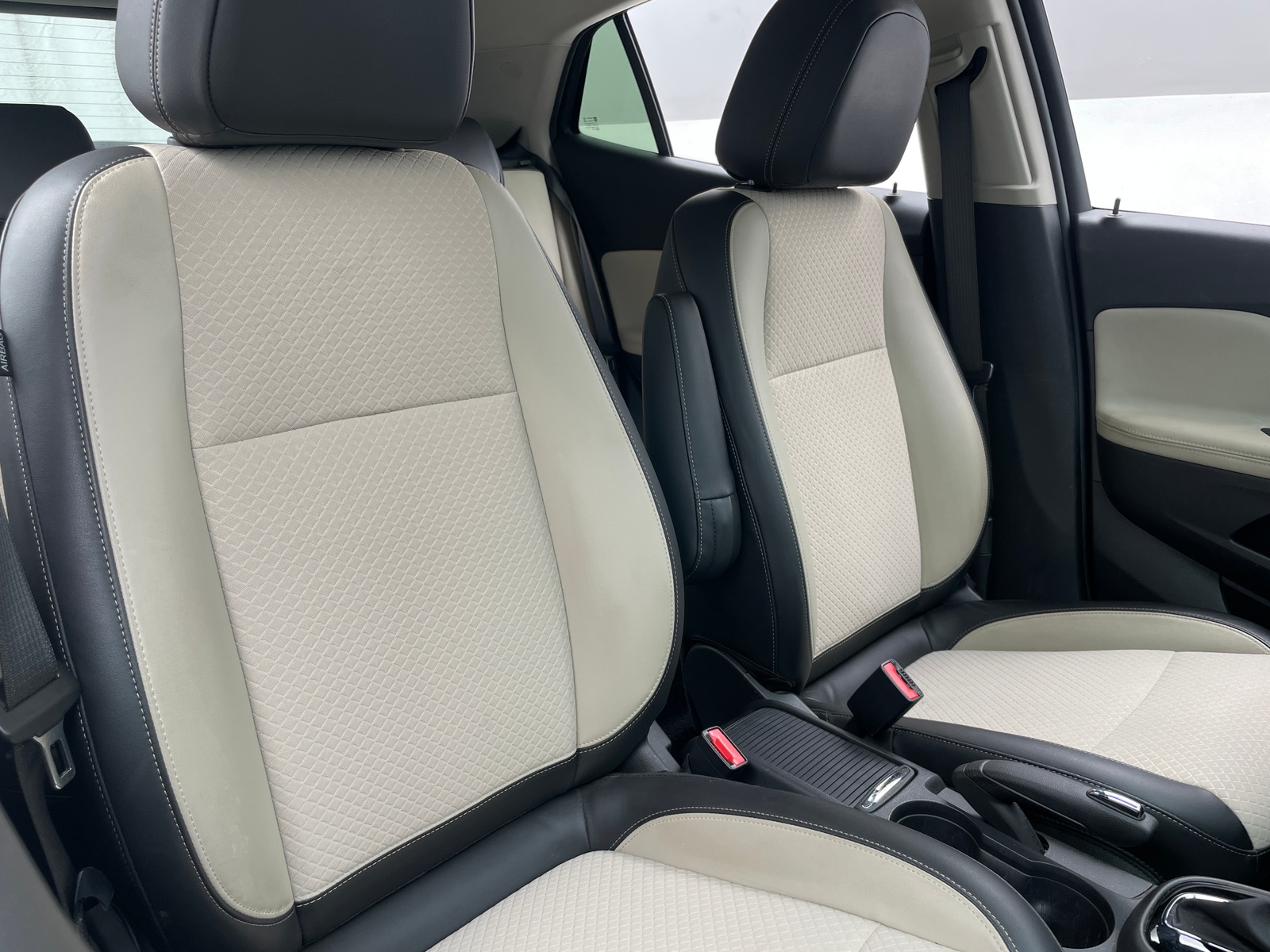 Thumbnail: 2022 Buick Encore - 2