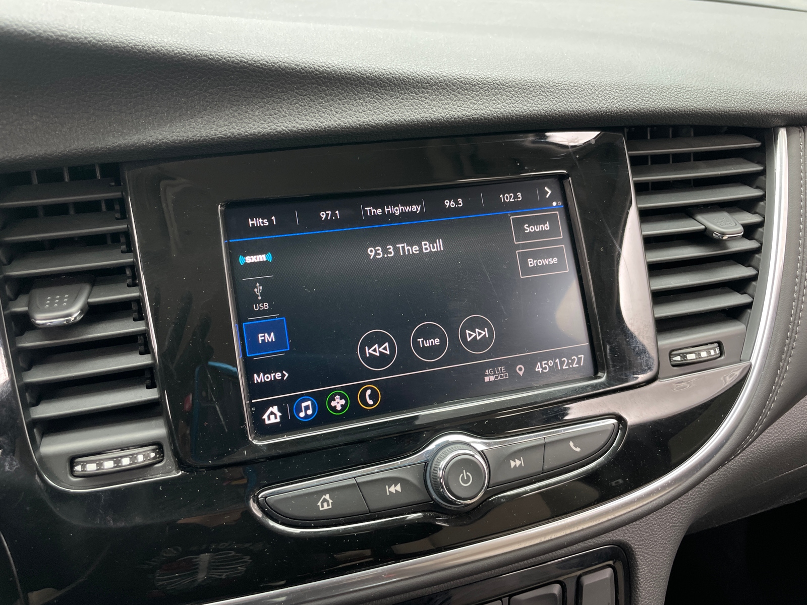 Thumbnail: 2022 Buick Encore - 4