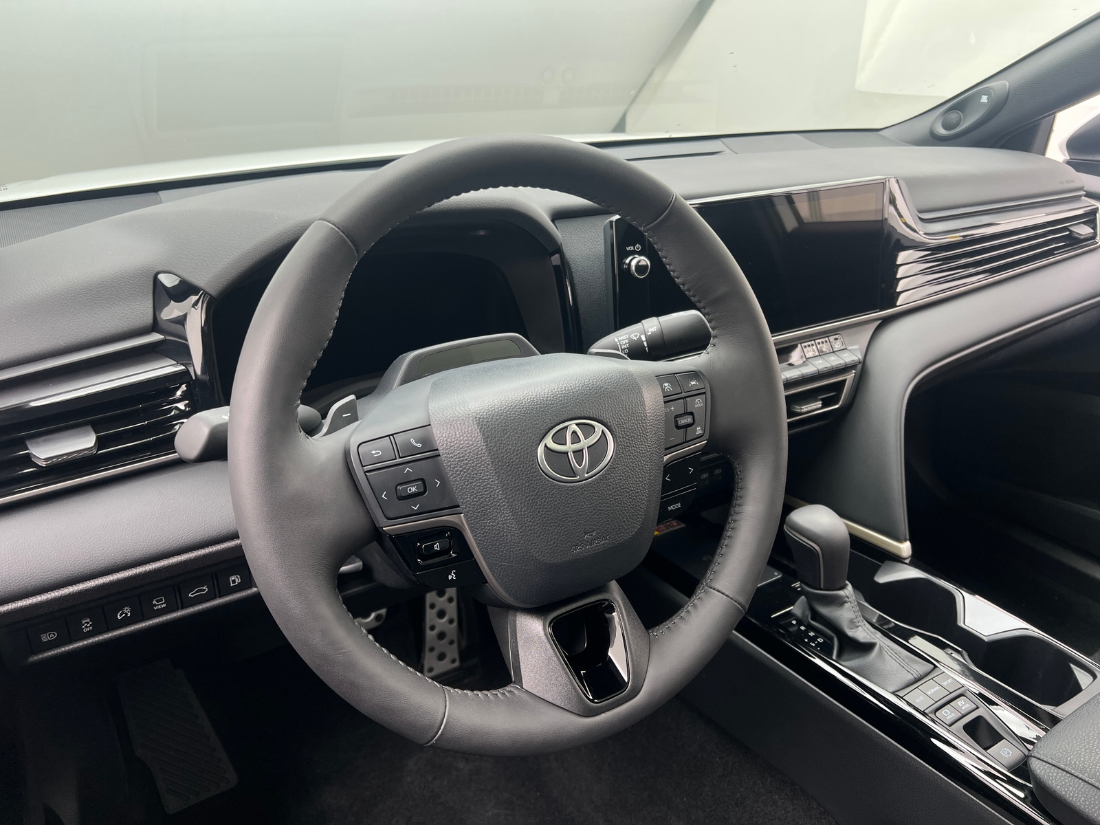 Thumbnail: 2025 Toyota Camry - 4