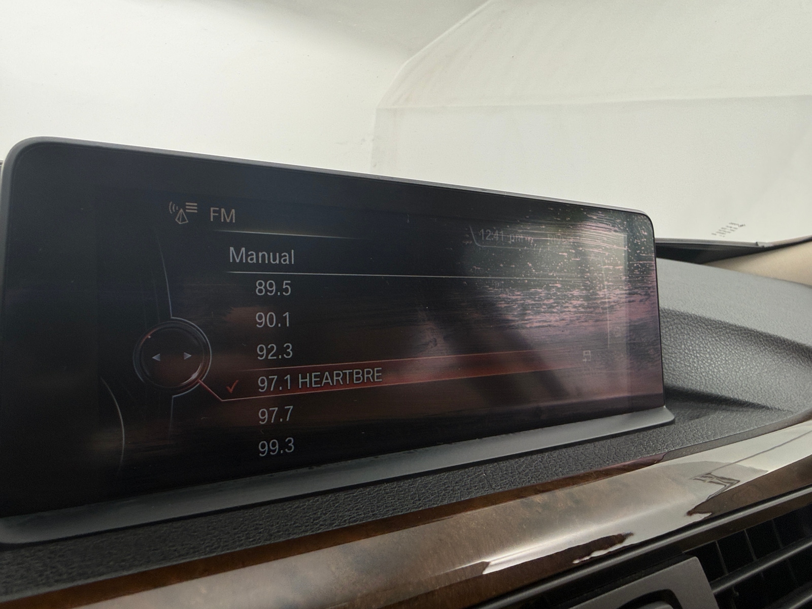 Thumbnail: 2015 BMW 3 Series - 3