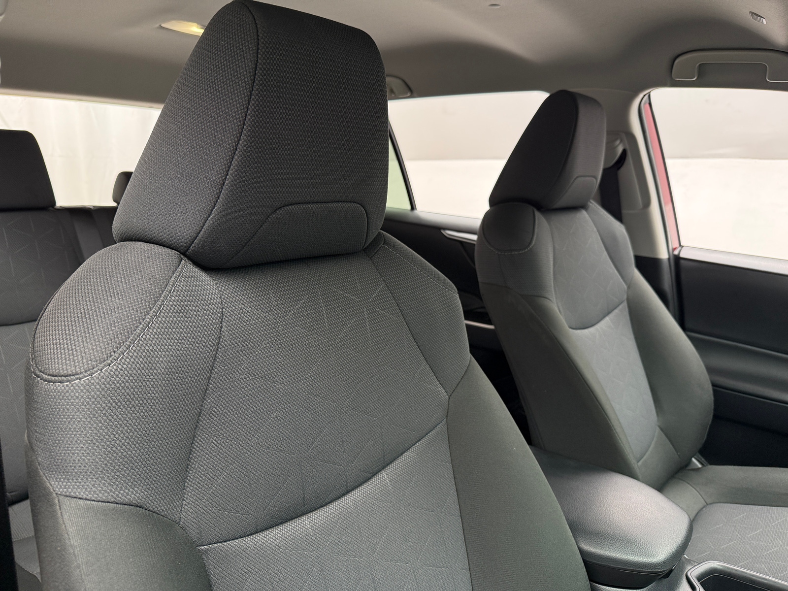 Thumbnail: 2025 Toyota RAV4 - 2