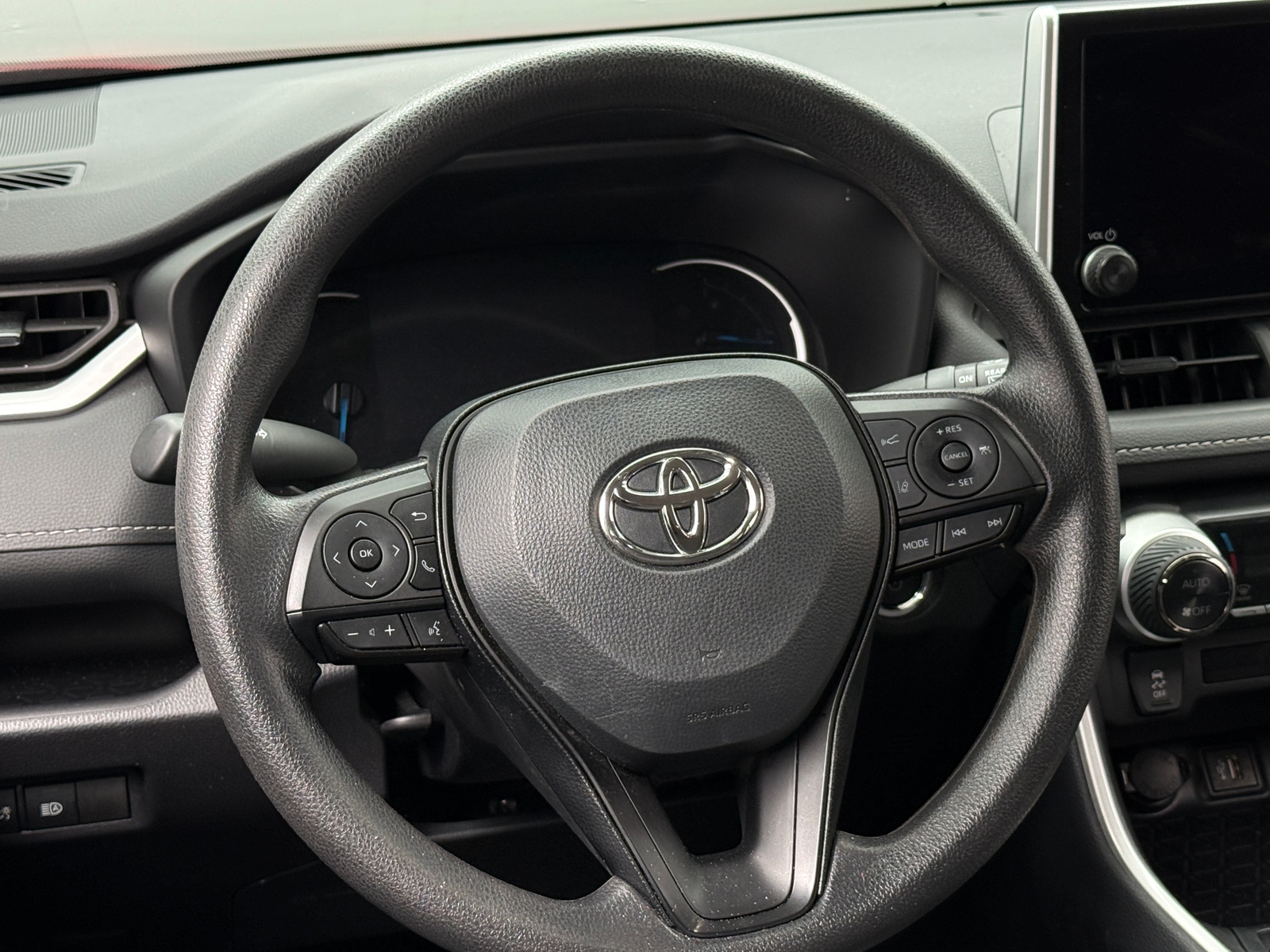 Thumbnail: 2025 Toyota RAV4 - 5