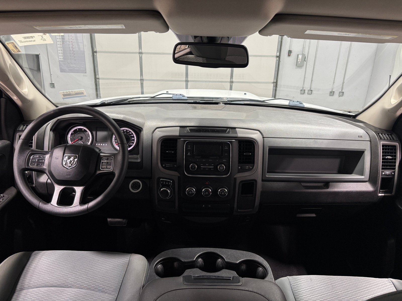 Thumbnail: 2019 RAM 1500 Classic - 3