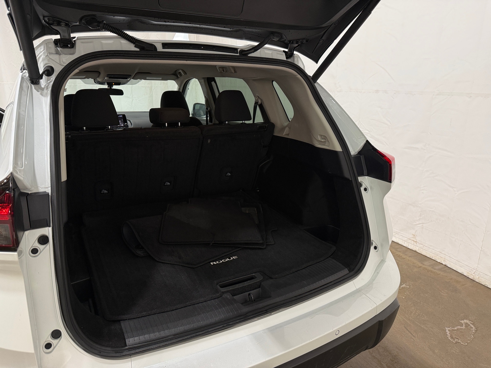 Thumbnail: 2025 Nissan Rogue - 7