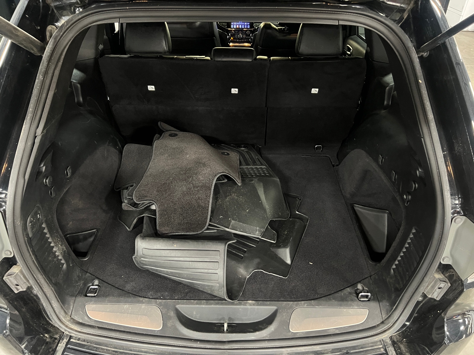 Thumbnail: 2019 Jeep Grand Cherokee - 6