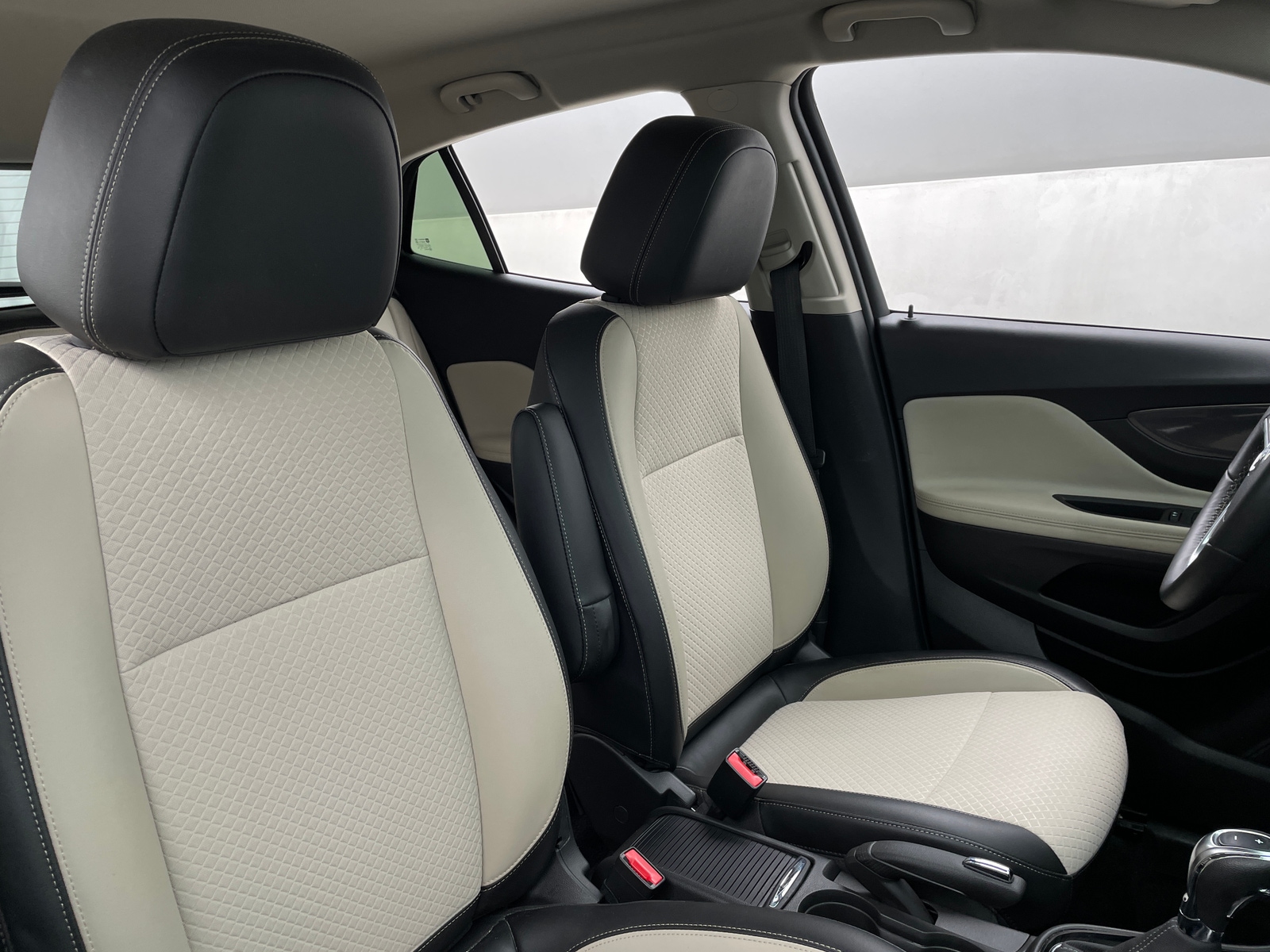 Thumbnail: 2019 Buick Encore - 2