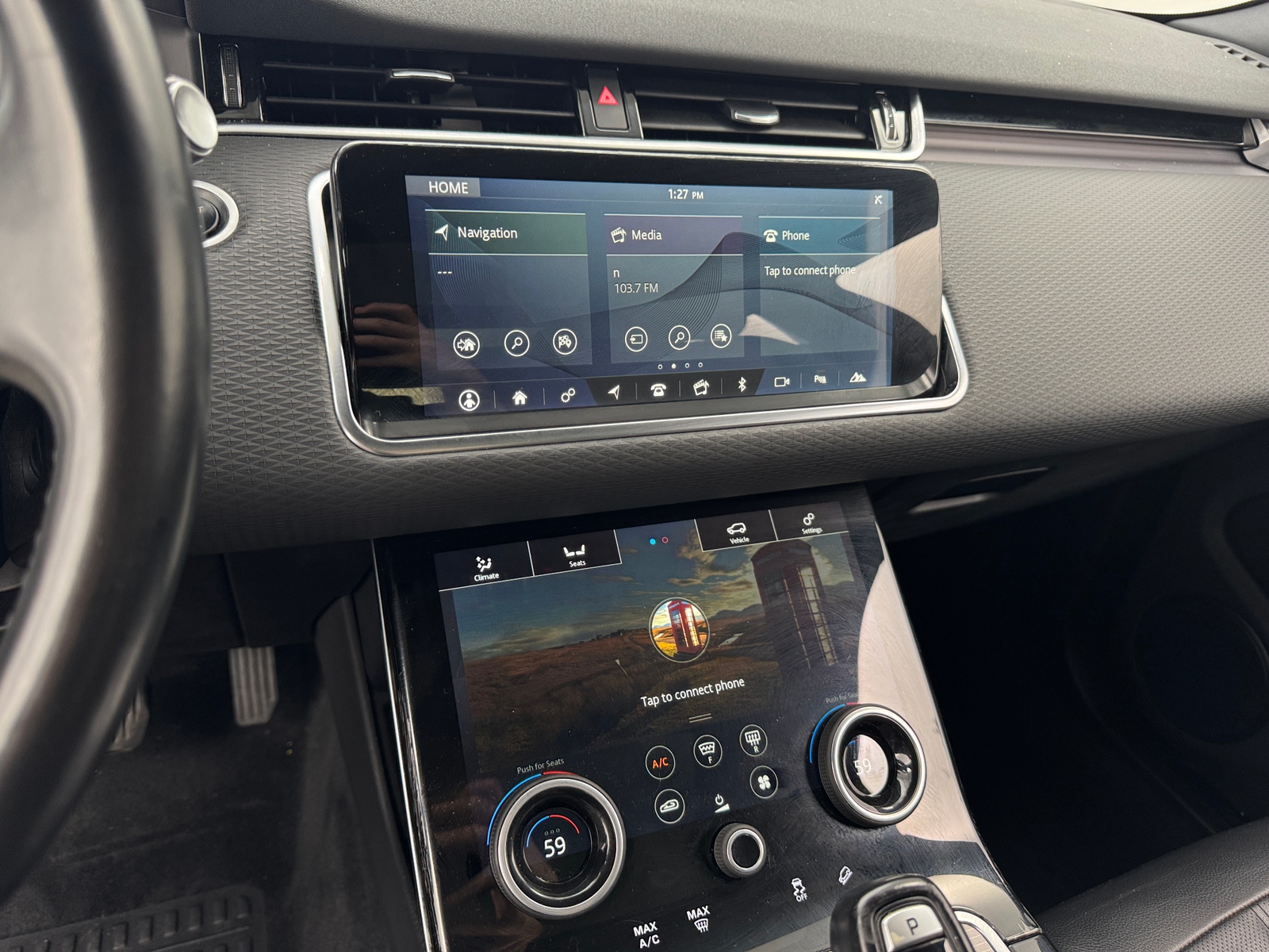 Thumbnail: 2020 Land Rover Range Rover Evoque - 3