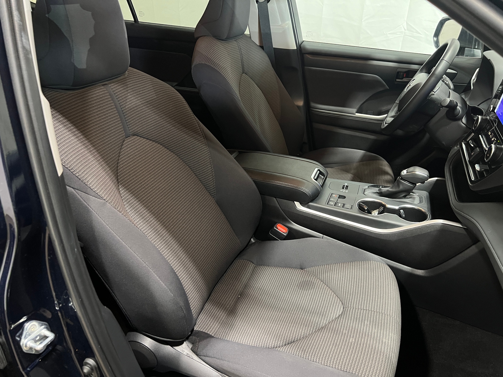 Thumbnail: 2025 Toyota Highlander - 2