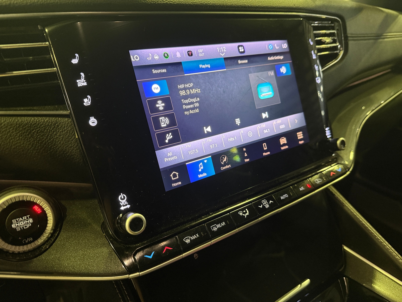 Thumbnail: 2023 Jeep Wagoneer - 3