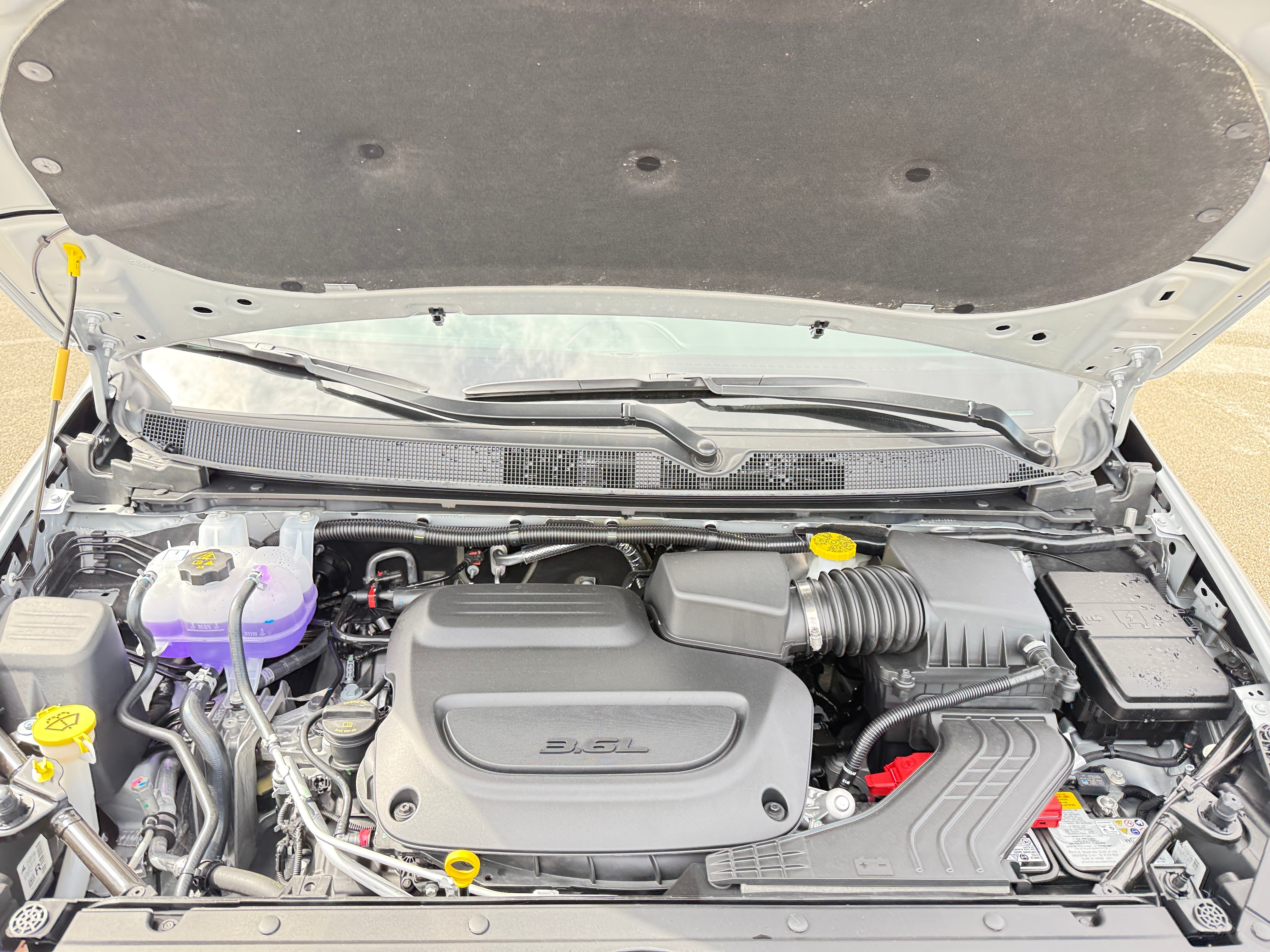 2026 Chrysler Pacifica Select AWD's photo