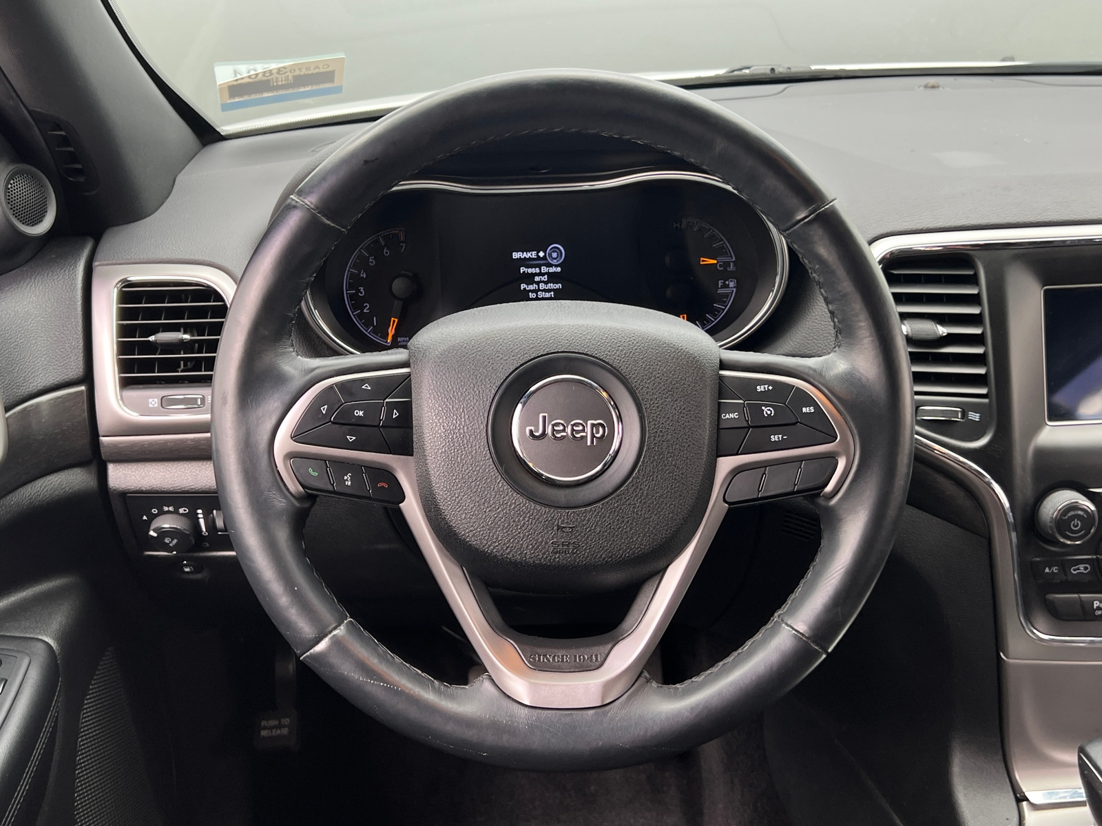 Thumbnail: 2018 Jeep Grand Cherokee - 5