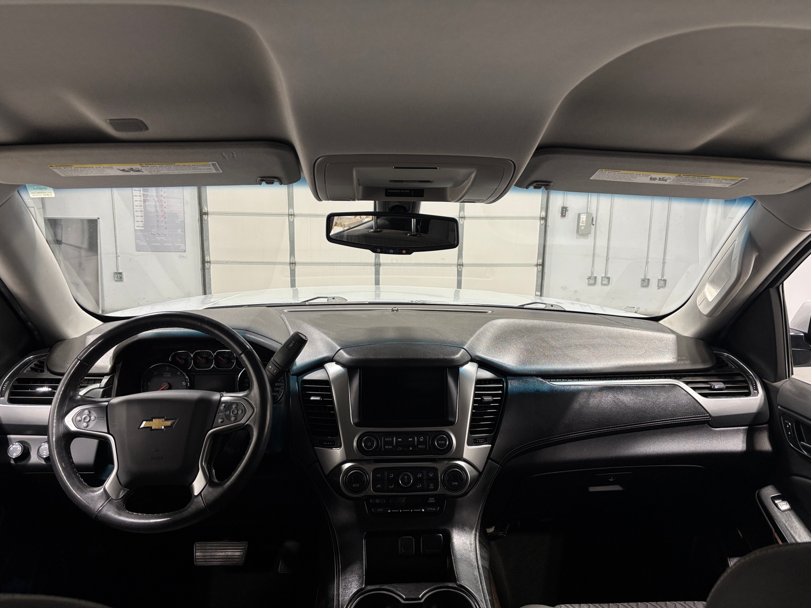 Thumbnail: 2017 Chevrolet Tahoe - 3
