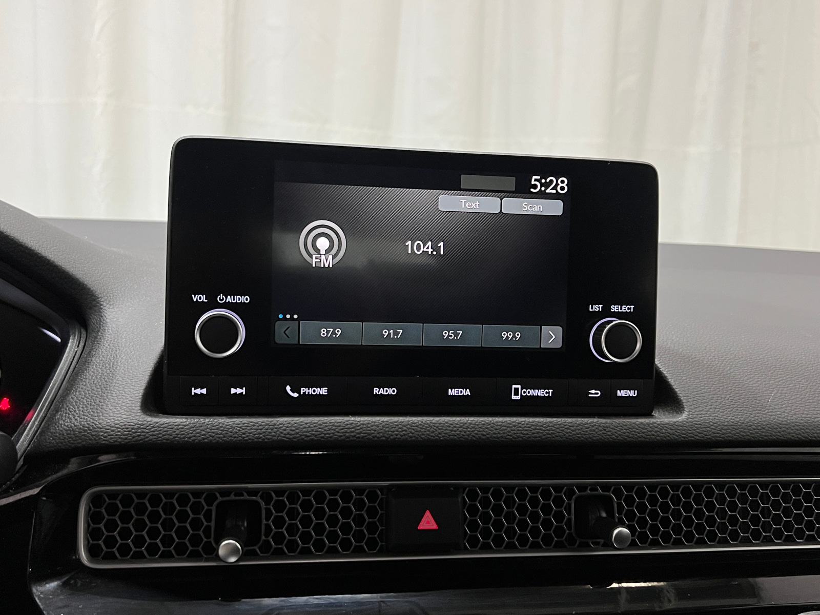 Thumbnail: 2023 Honda Civic - 4