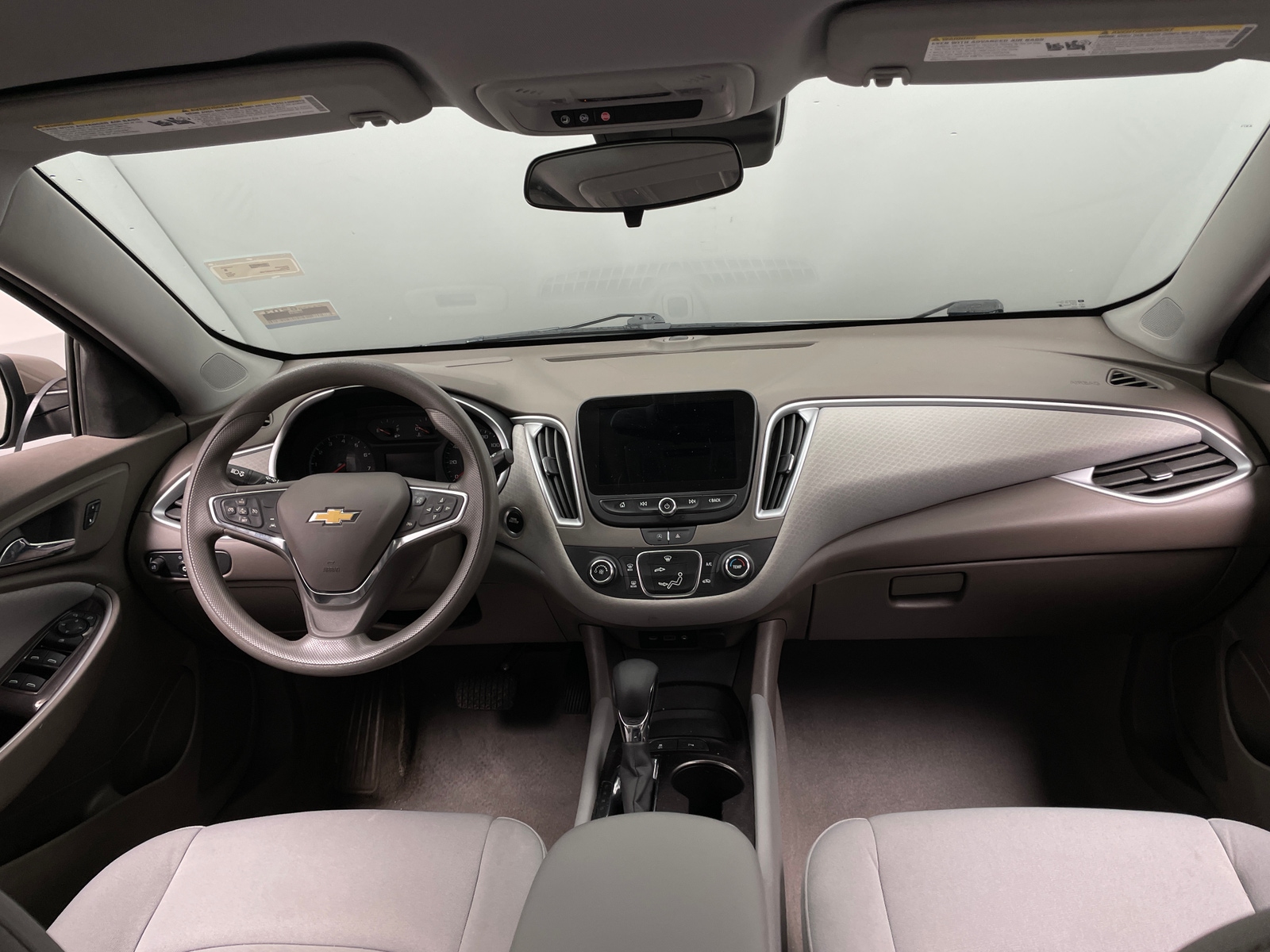 Thumbnail: 2023 Chevrolet Malibu - 3