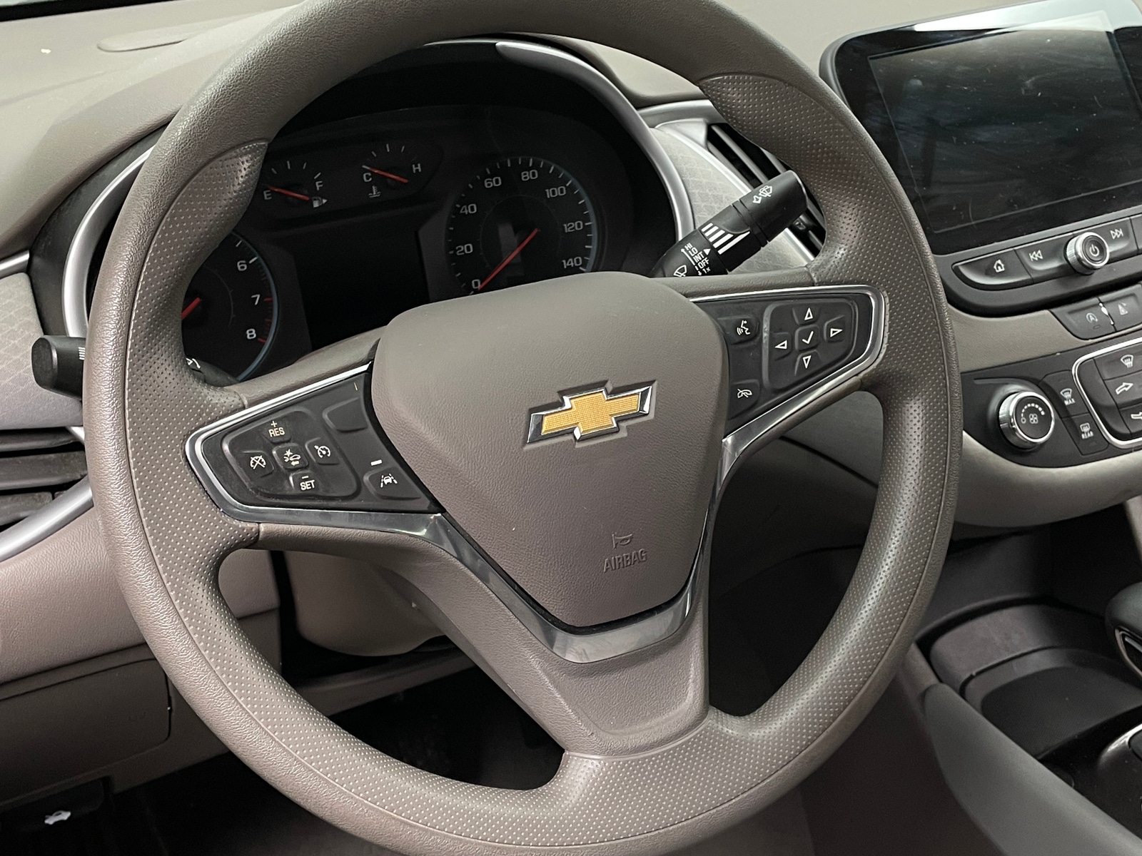 Thumbnail: 2023 Chevrolet Malibu - 5