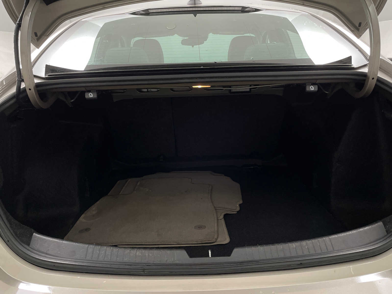 Thumbnail: 2023 Chevrolet Malibu - 7