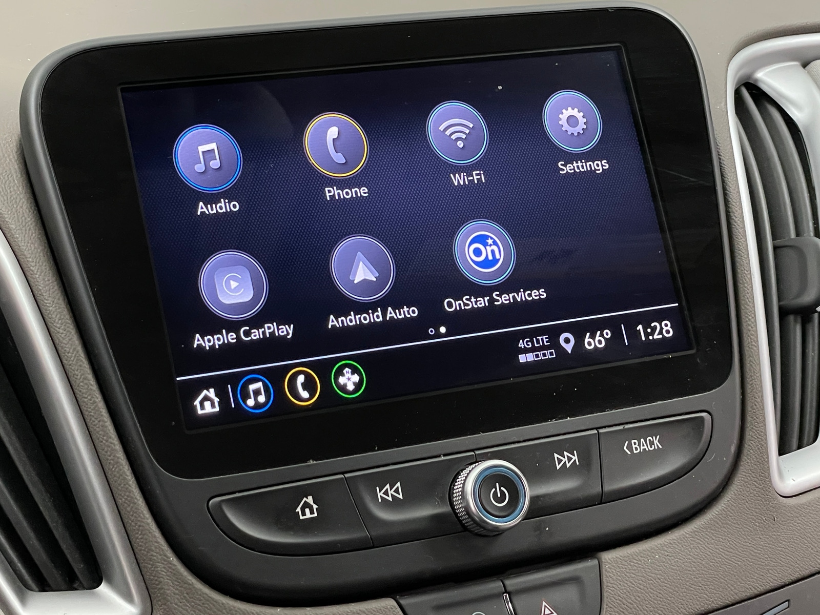 Thumbnail: 2023 Chevrolet Malibu - 4