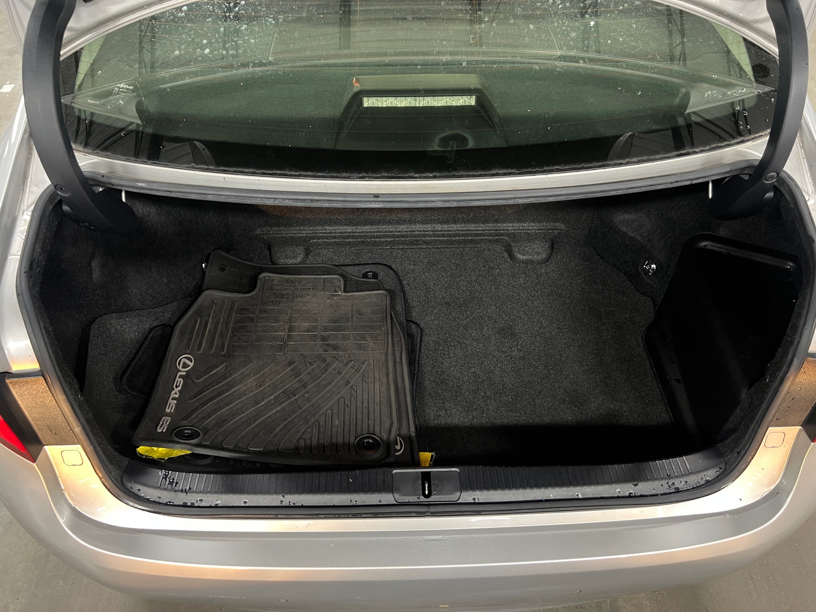 Thumbnail: 2015 Lexus ES - 6