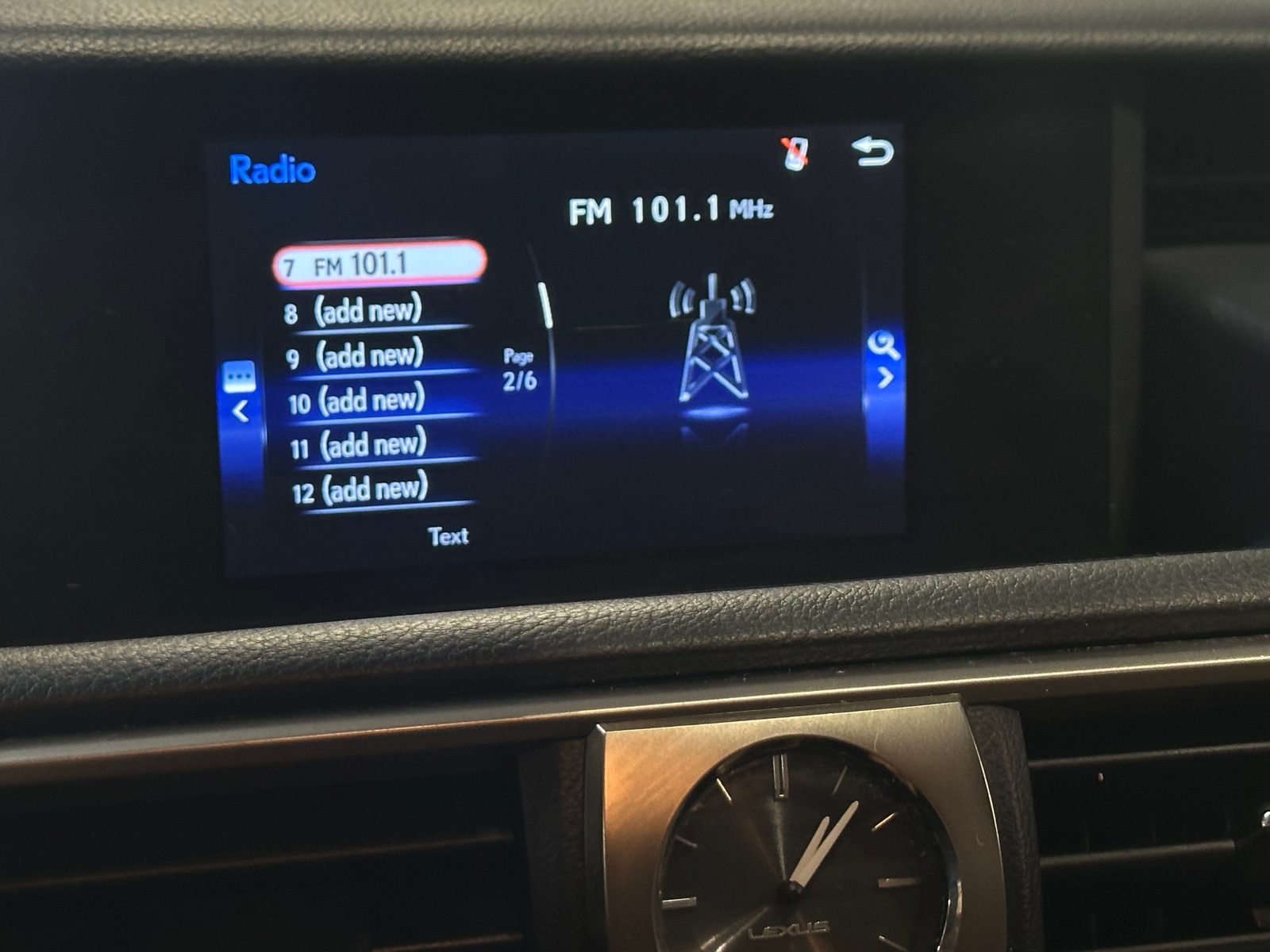 Thumbnail: 2019 Lexus IS - 3