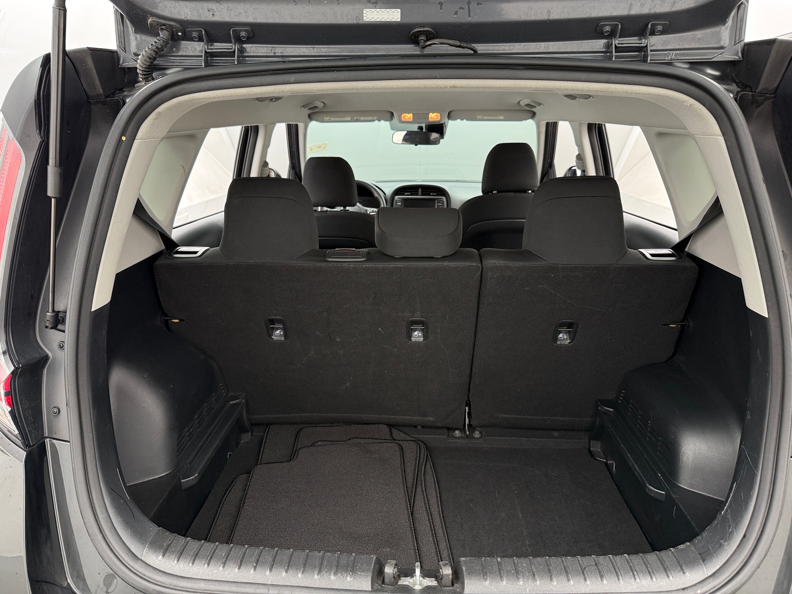 Thumbnail: 2023 Kia Soul - 7