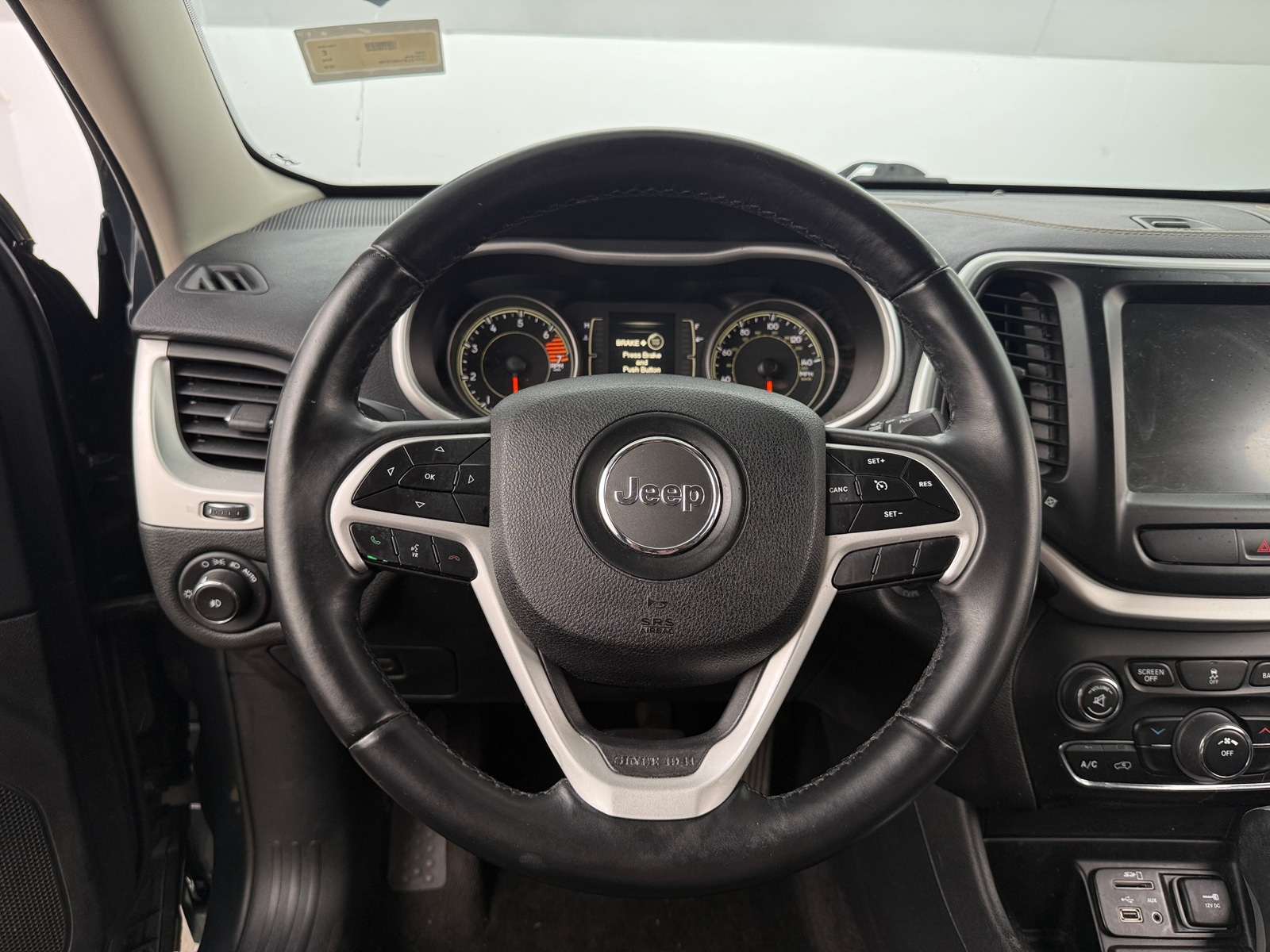 Thumbnail: 2018 Jeep Cherokee - 4